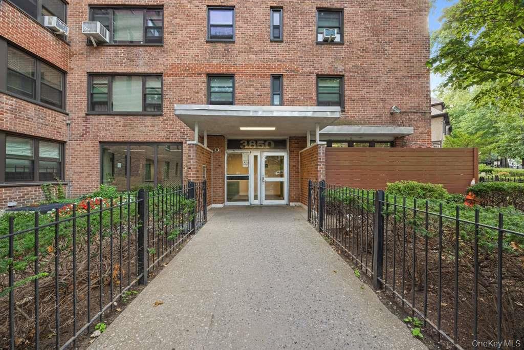 3850 Sedgwick Avenue # 2G, Bronx, NY 10463