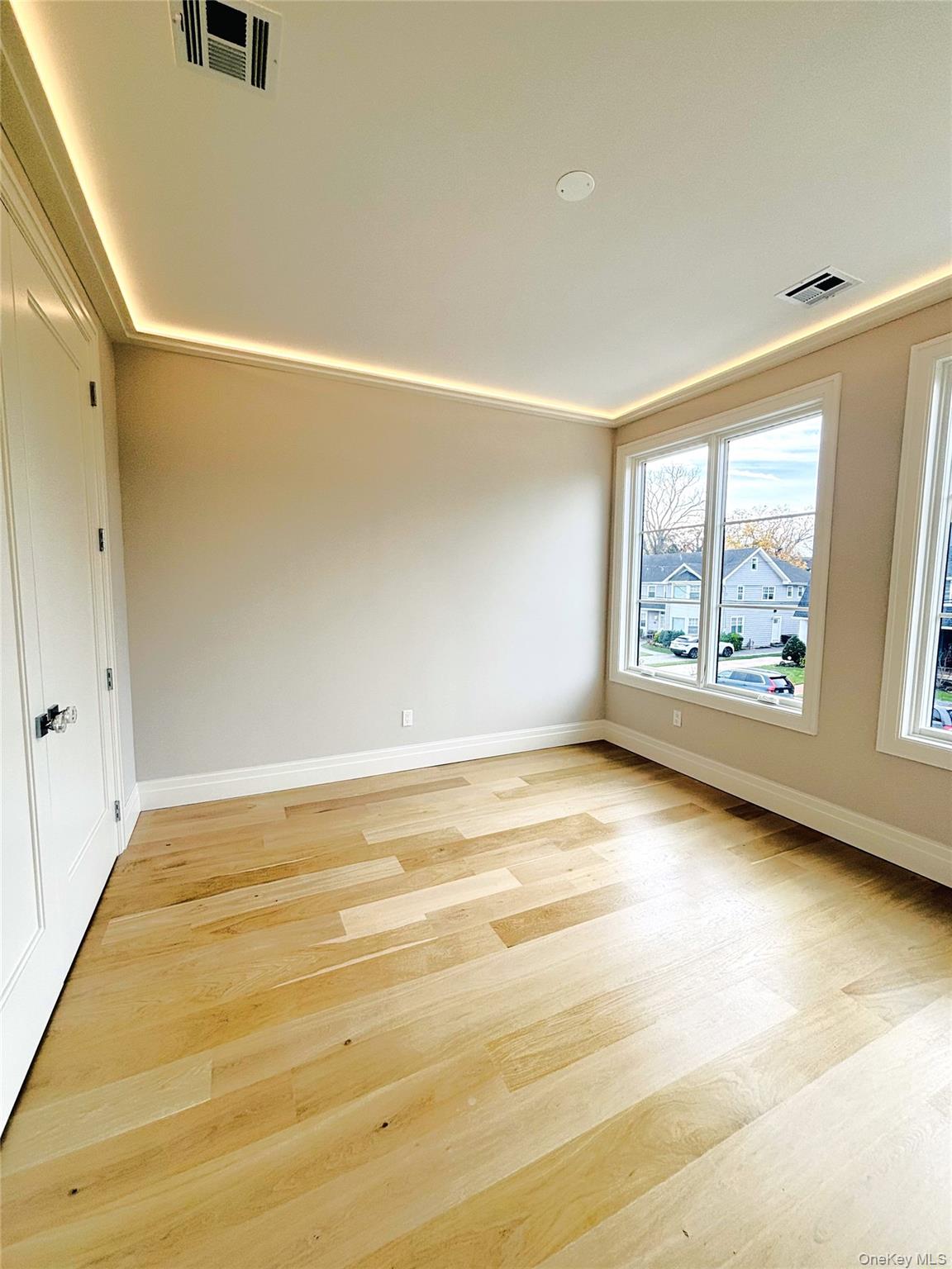 136 Park Street, Woodmere, NY 11598