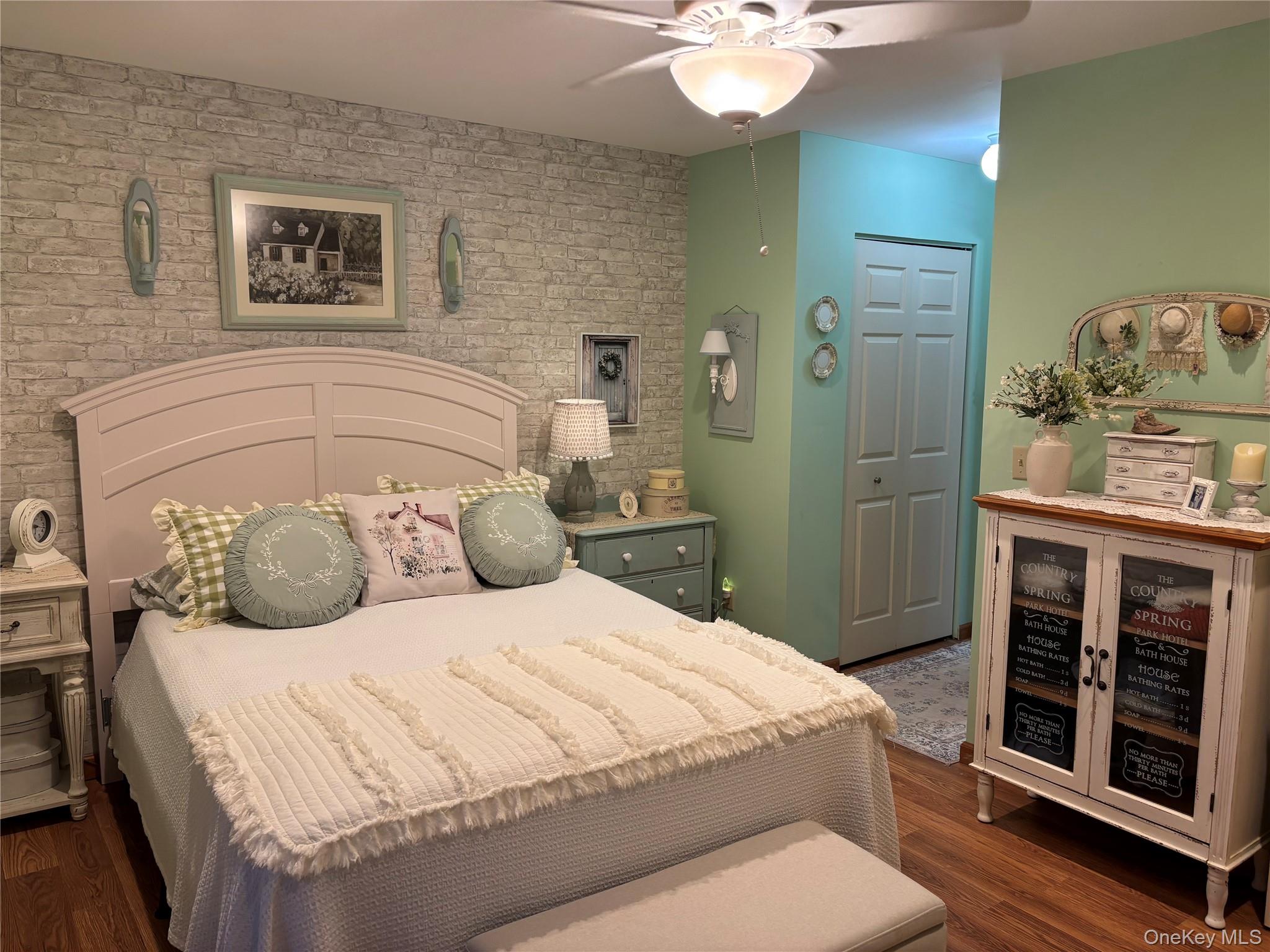 18 Alden Terrace, Millbrook, NY 12545