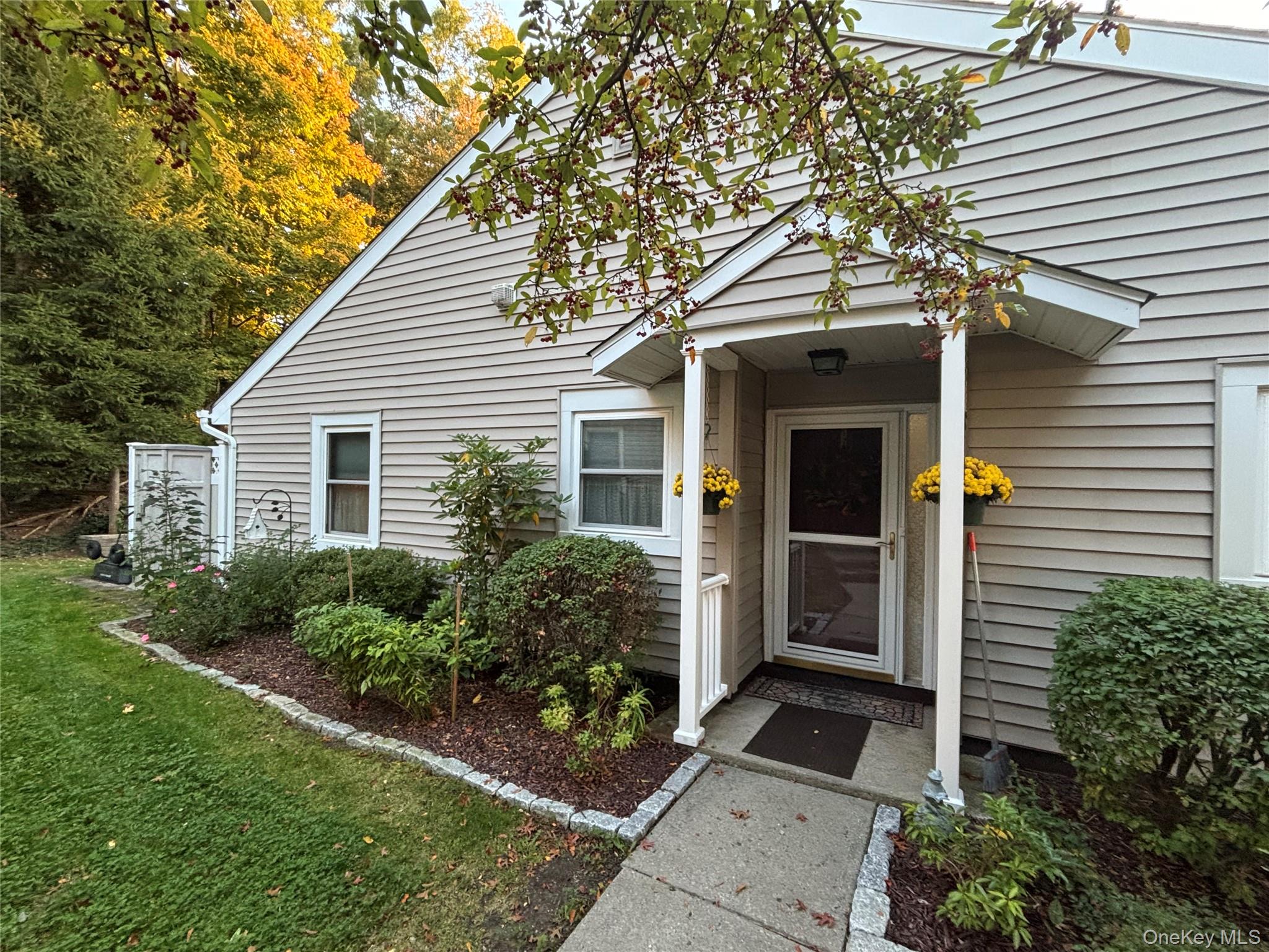 18 Alden Terrace, Millbrook, NY 12545