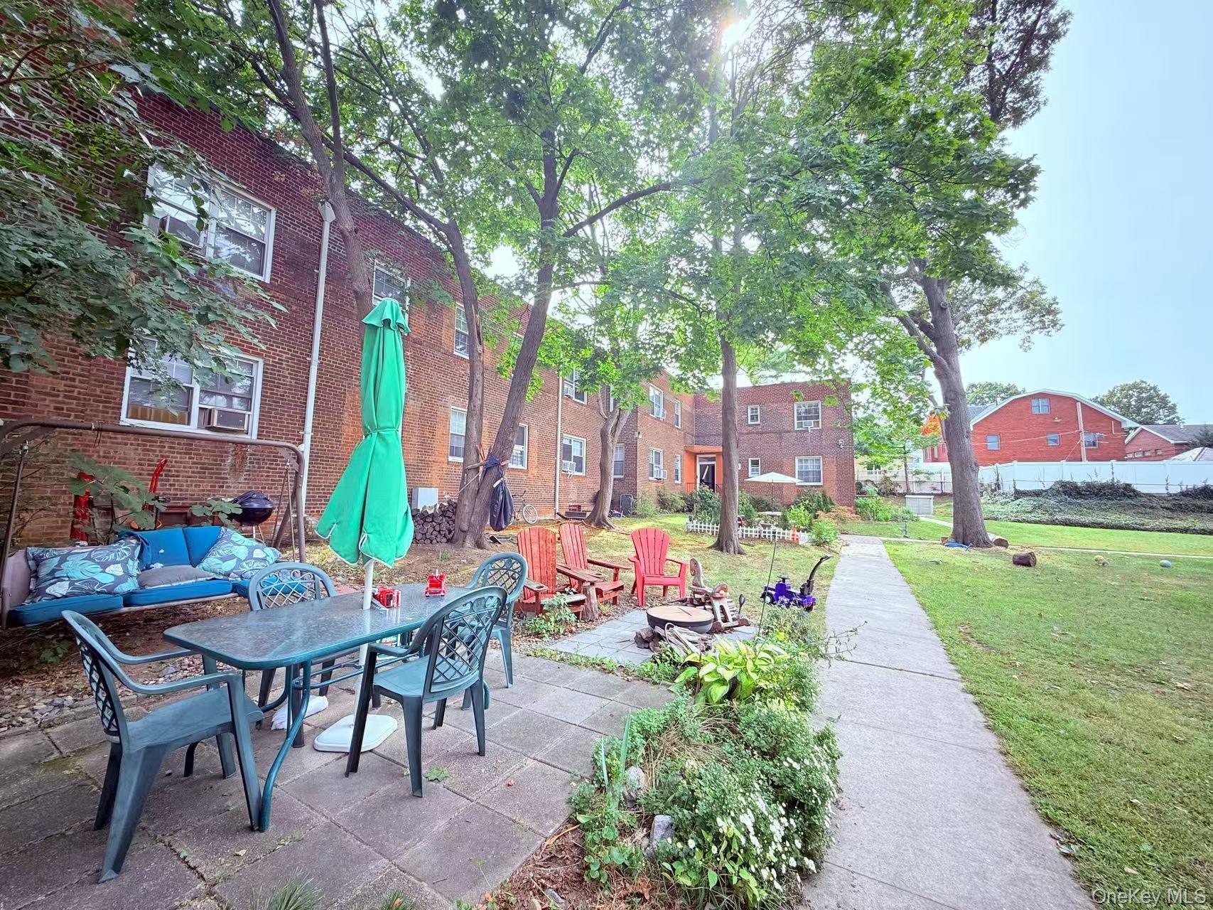 135-44 78th Avenue, Apt 32 C # 1, Kew Garden Hills, NY 11367