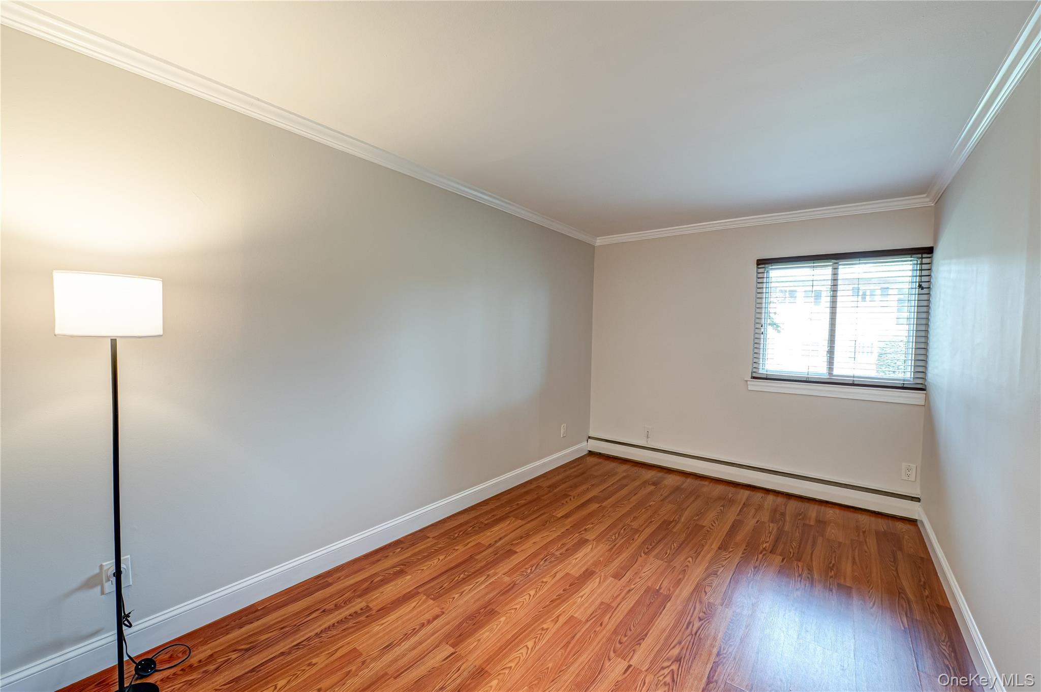 742 Deer Park Avenue # 8A, North Babylon, NY 11703