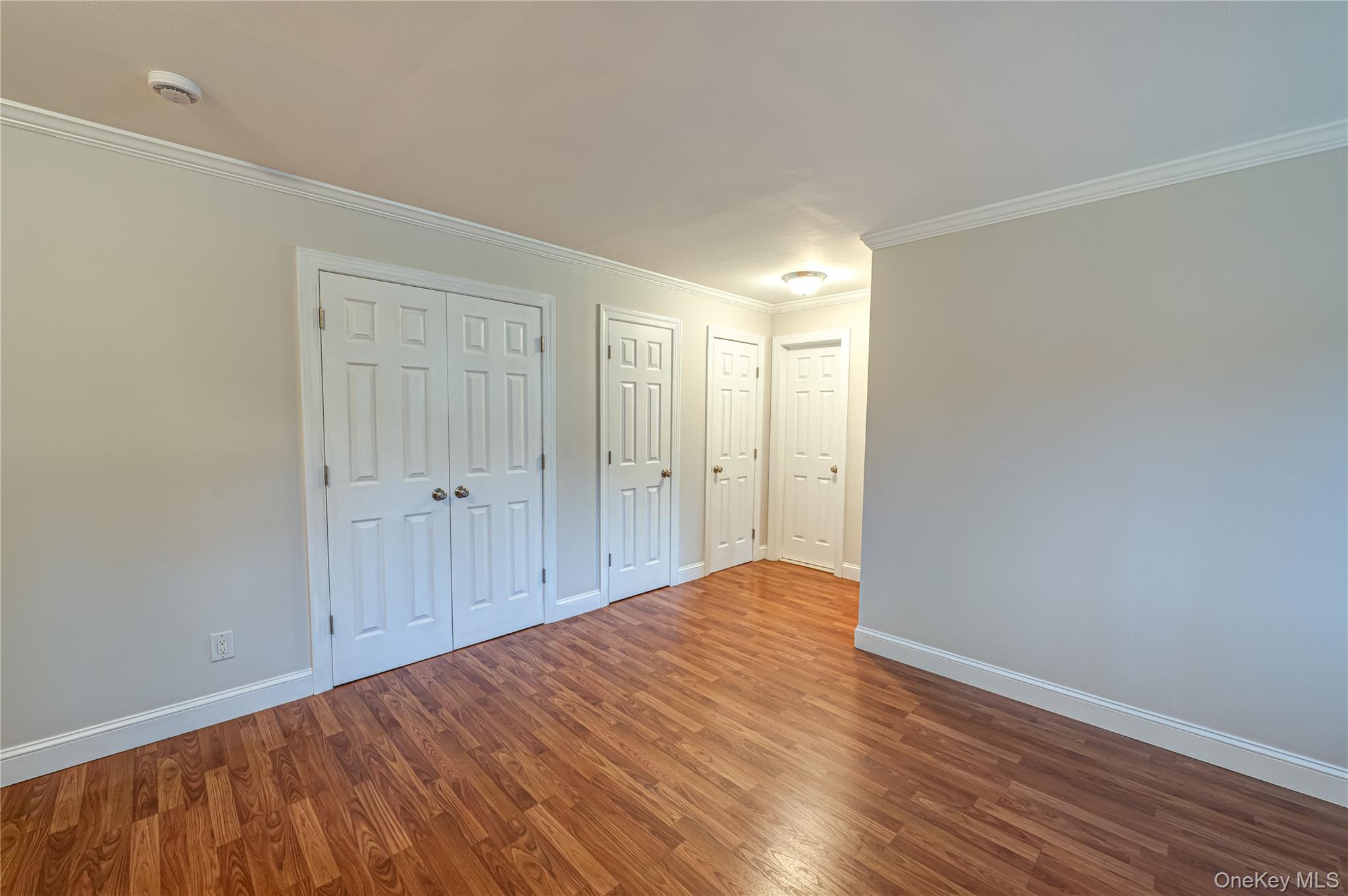 742 Deer Park Avenue # 8A, North Babylon, NY 11703