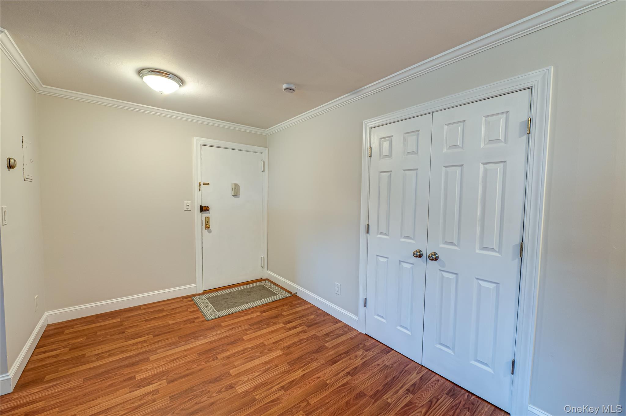 742 Deer Park Avenue # 8A, North Babylon, NY 11703