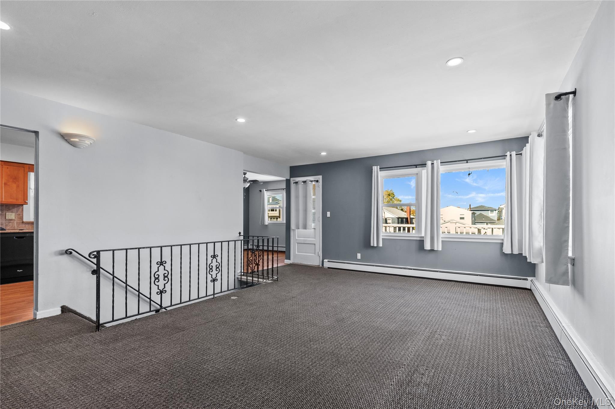 538 W Hudson St, Long Beach, NY 11561