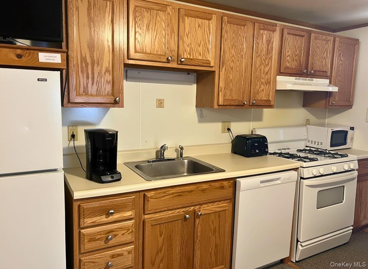 2354 Rt 9n, Lake George, NY 12845