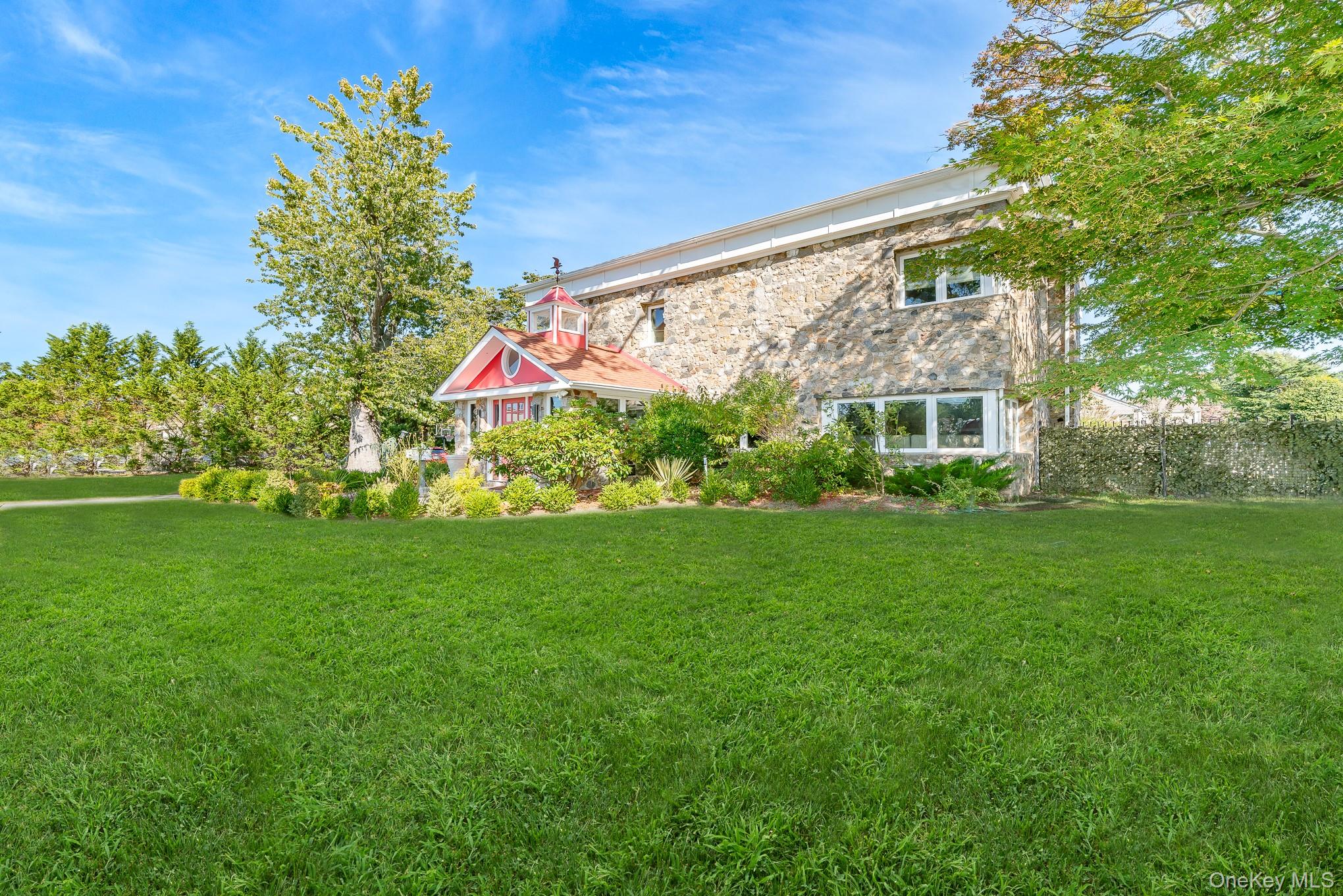 28 Riverside Avenue, Amityville, NY 11701