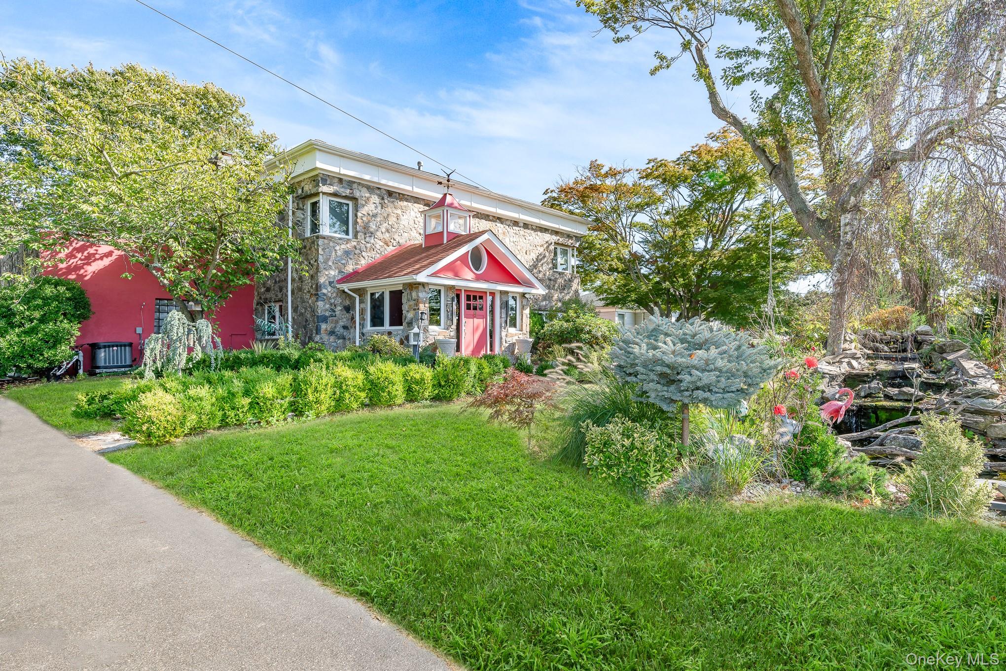 28 Riverside Avenue, Amityville, NY 11701