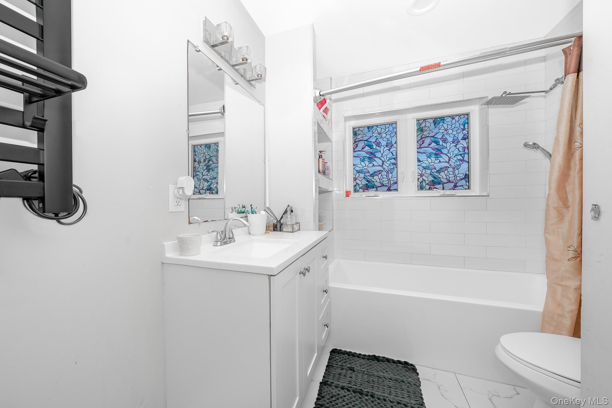 28 Riverside Avenue, Amityville, NY 11701