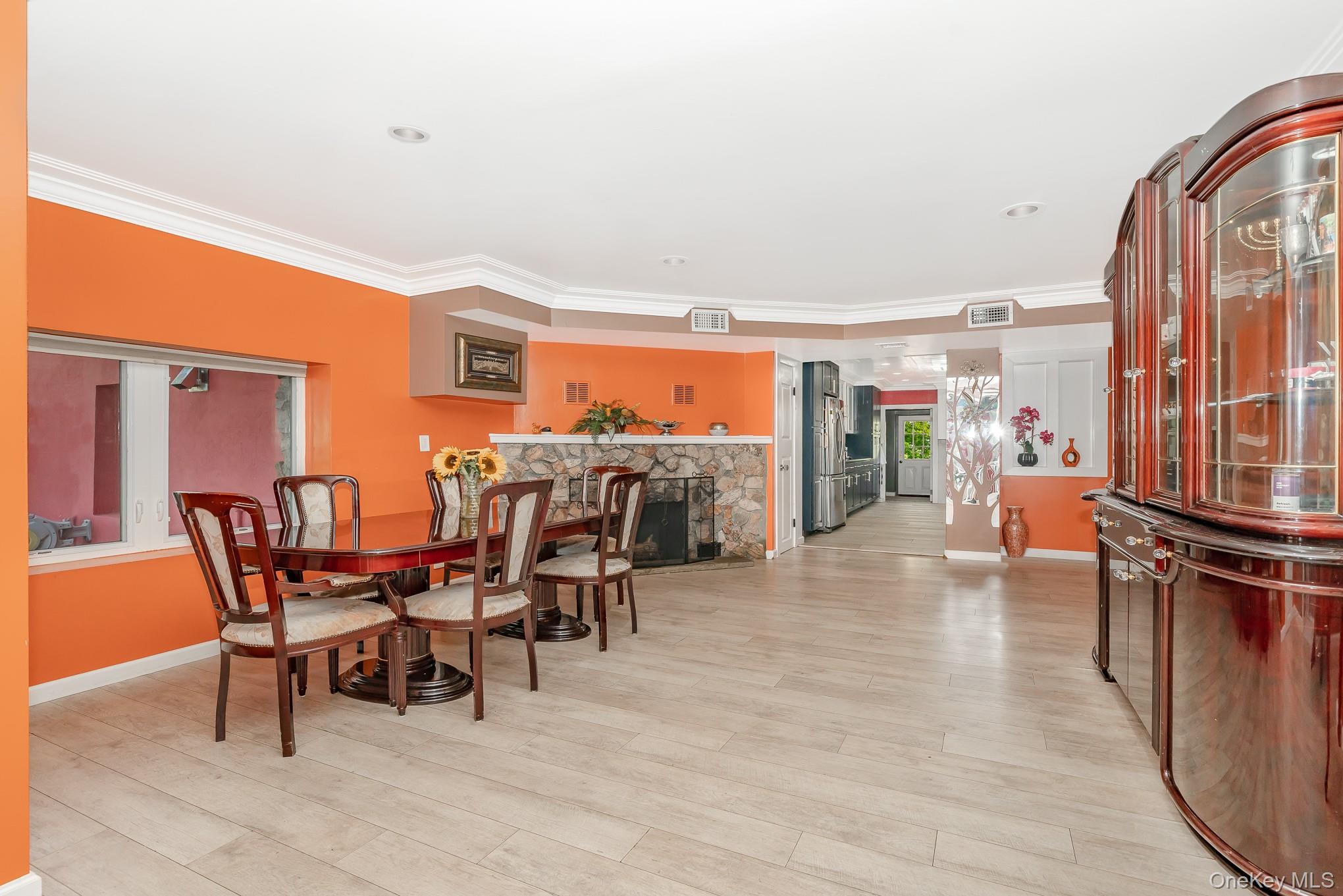 28 Riverside Avenue, Amityville, NY 11701