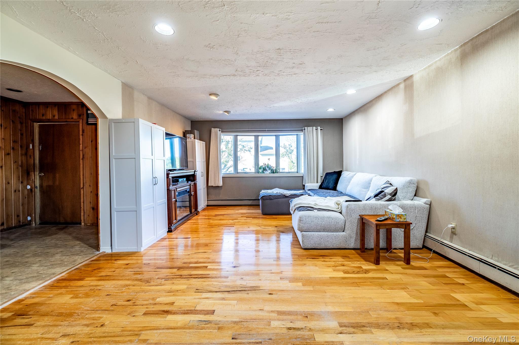 580 E Pine Street, Long Beach, NY 11561