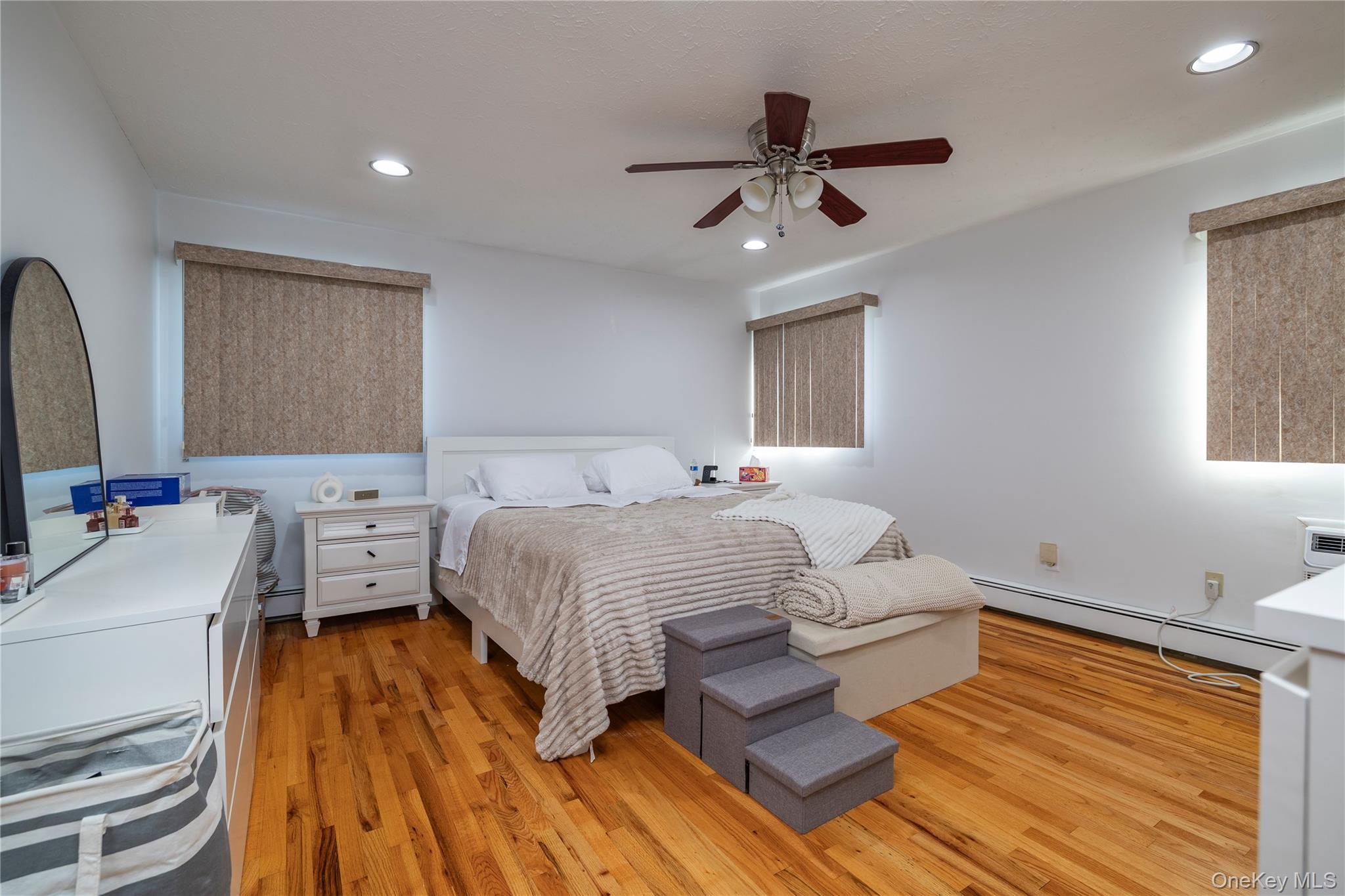 580 E Pine Street, Long Beach, NY 11561