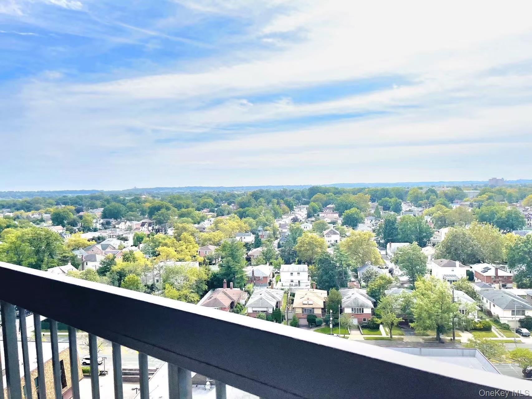 1 Bay Club Drive # 16M, Bayside, NY 11360