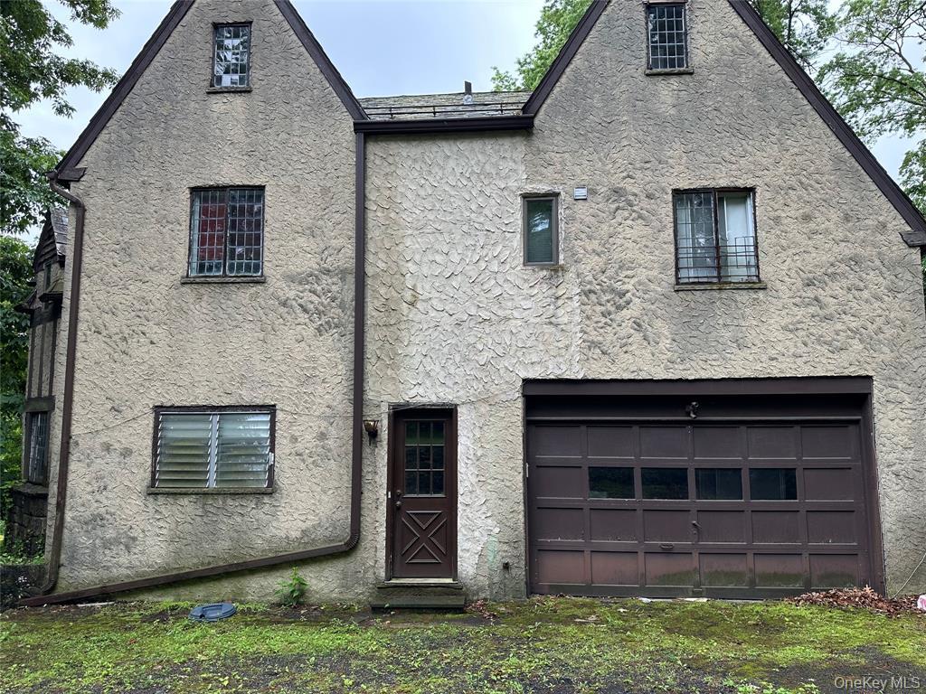 2 Rochelle Road, Larchmont, NY 10538