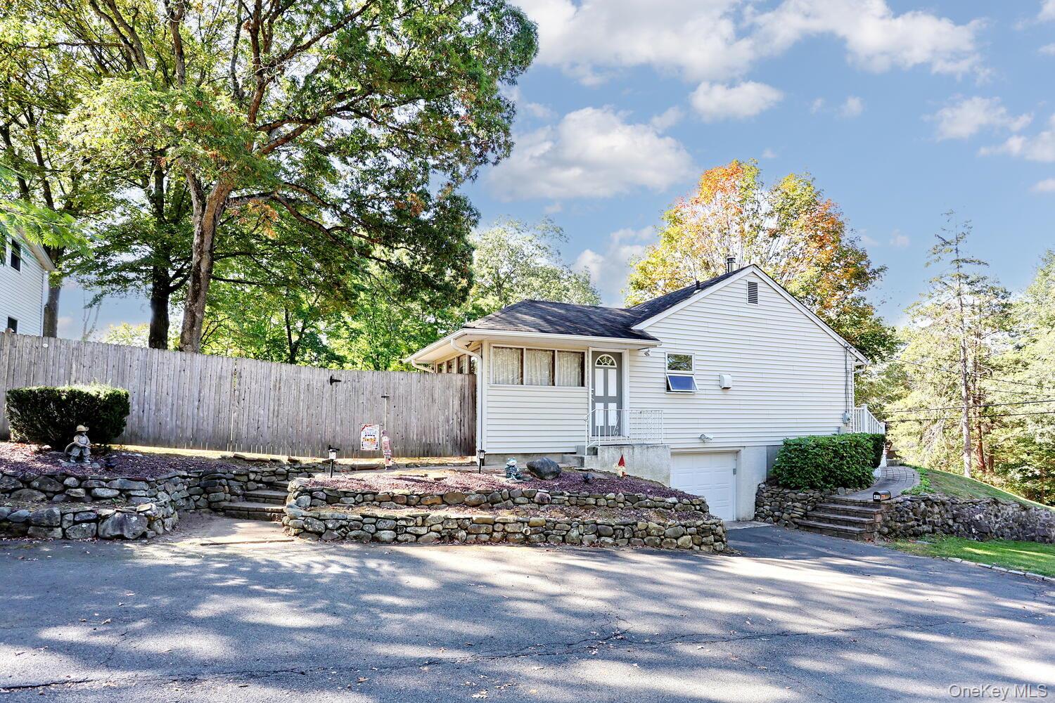 41 Woodland Drive, Suffern, NY 10901