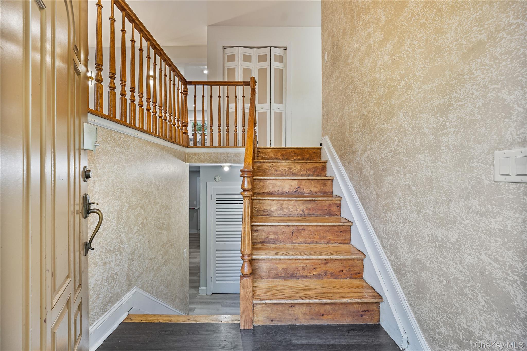 15 Fairway Oval, Spring Valley, NY 10977