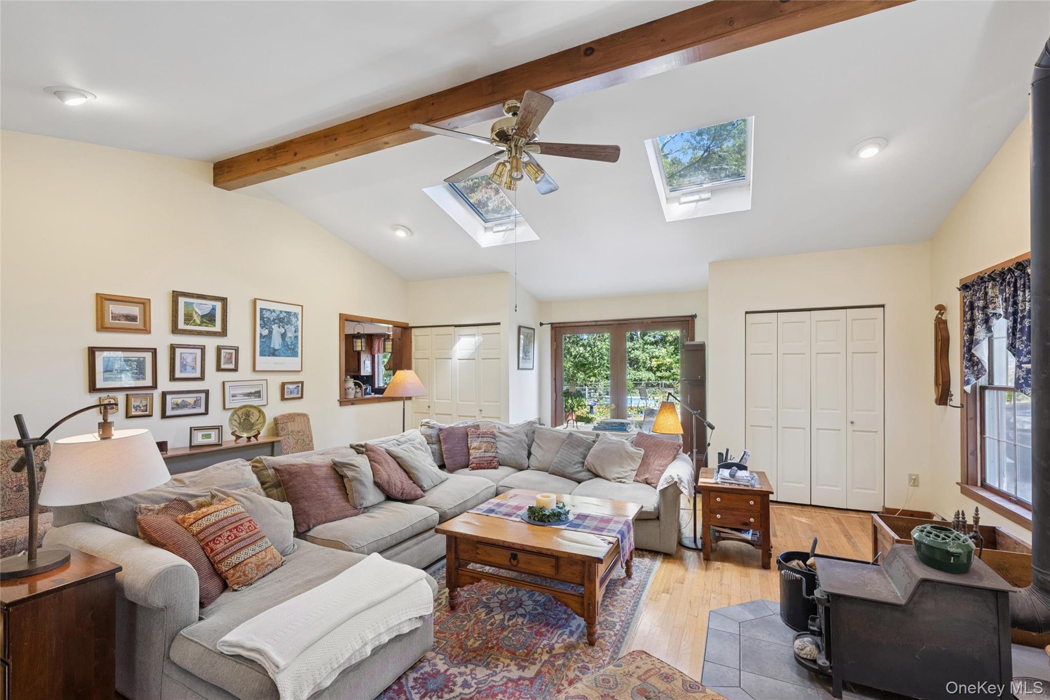 1420 Laurelwood Drive, Laurel, NY 11948