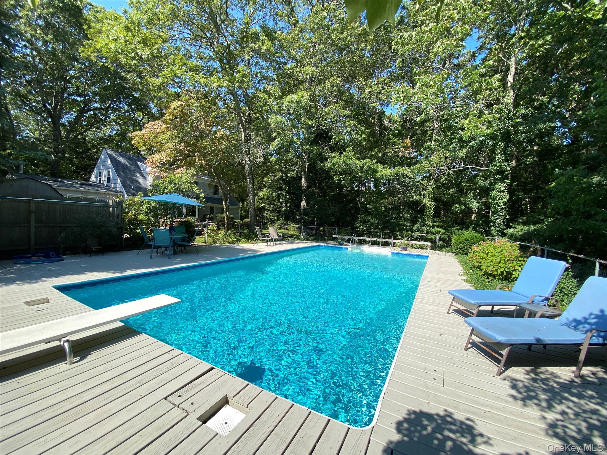 1420 Laurelwood Drive, Laurel, NY 11948