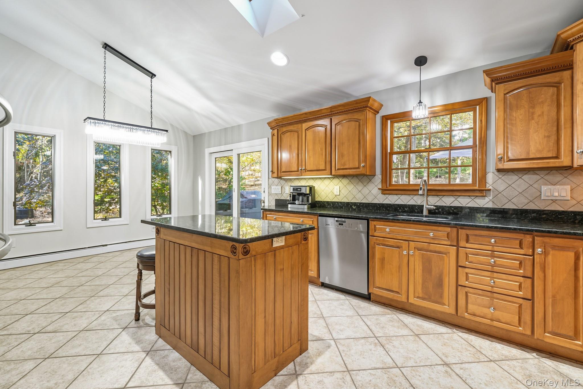 1179 E Mombasha Road, Monroe, NY 10950