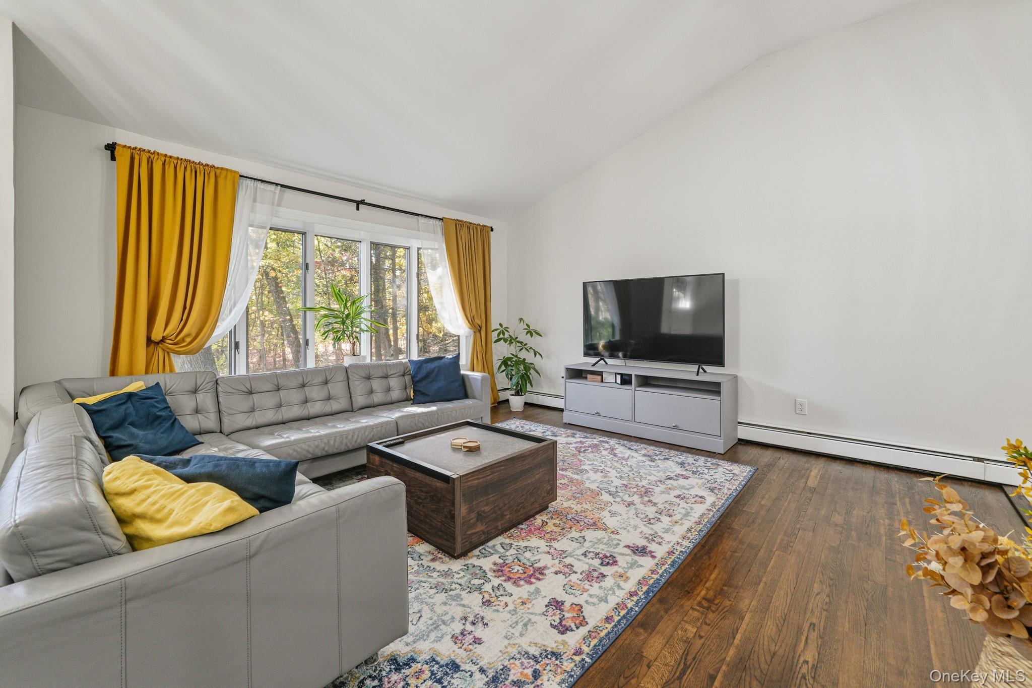 1179 E Mombasha Road, Monroe, NY 10950