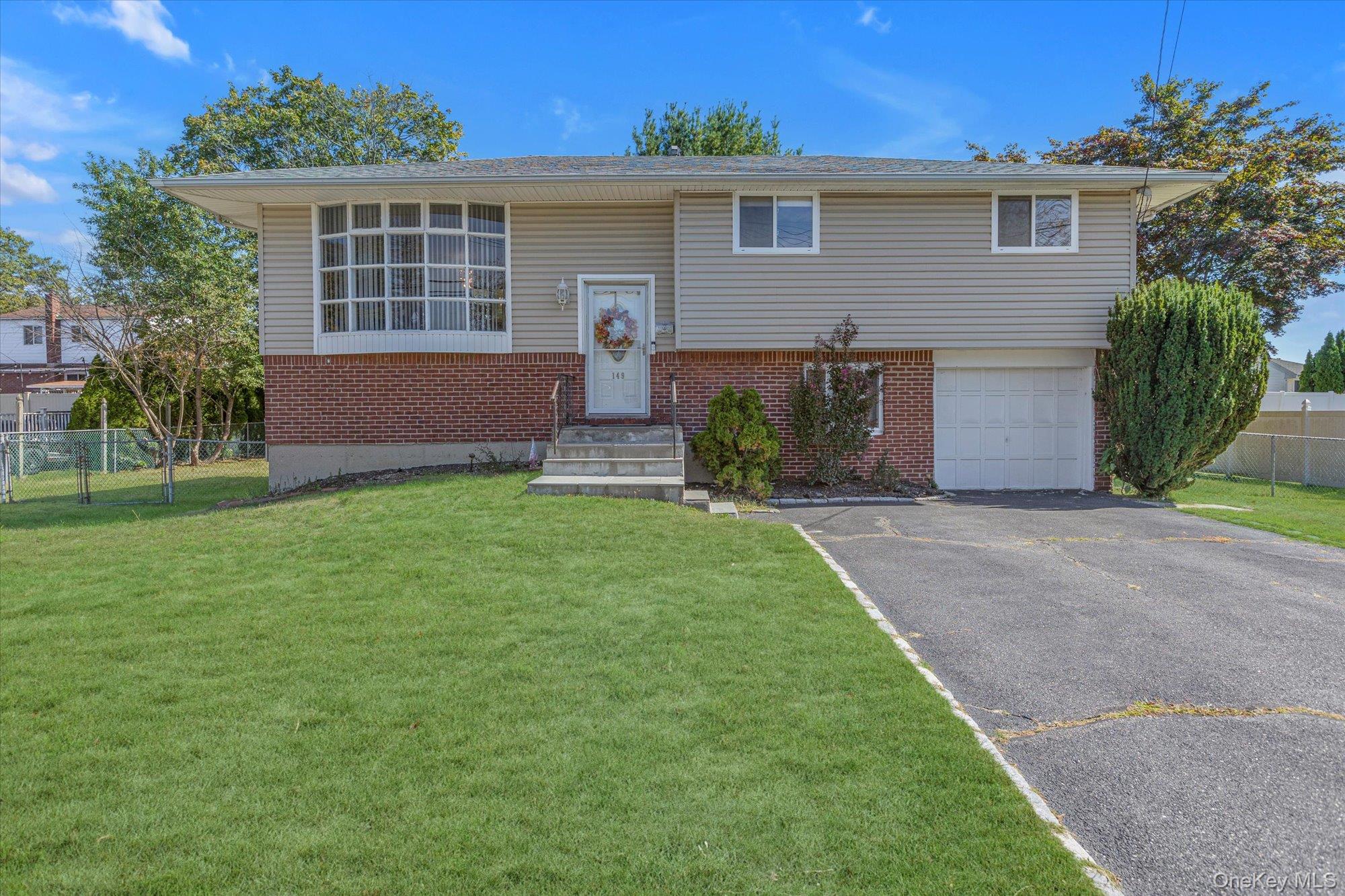 149 Osceola Avenue, Deer Park, NY 11729