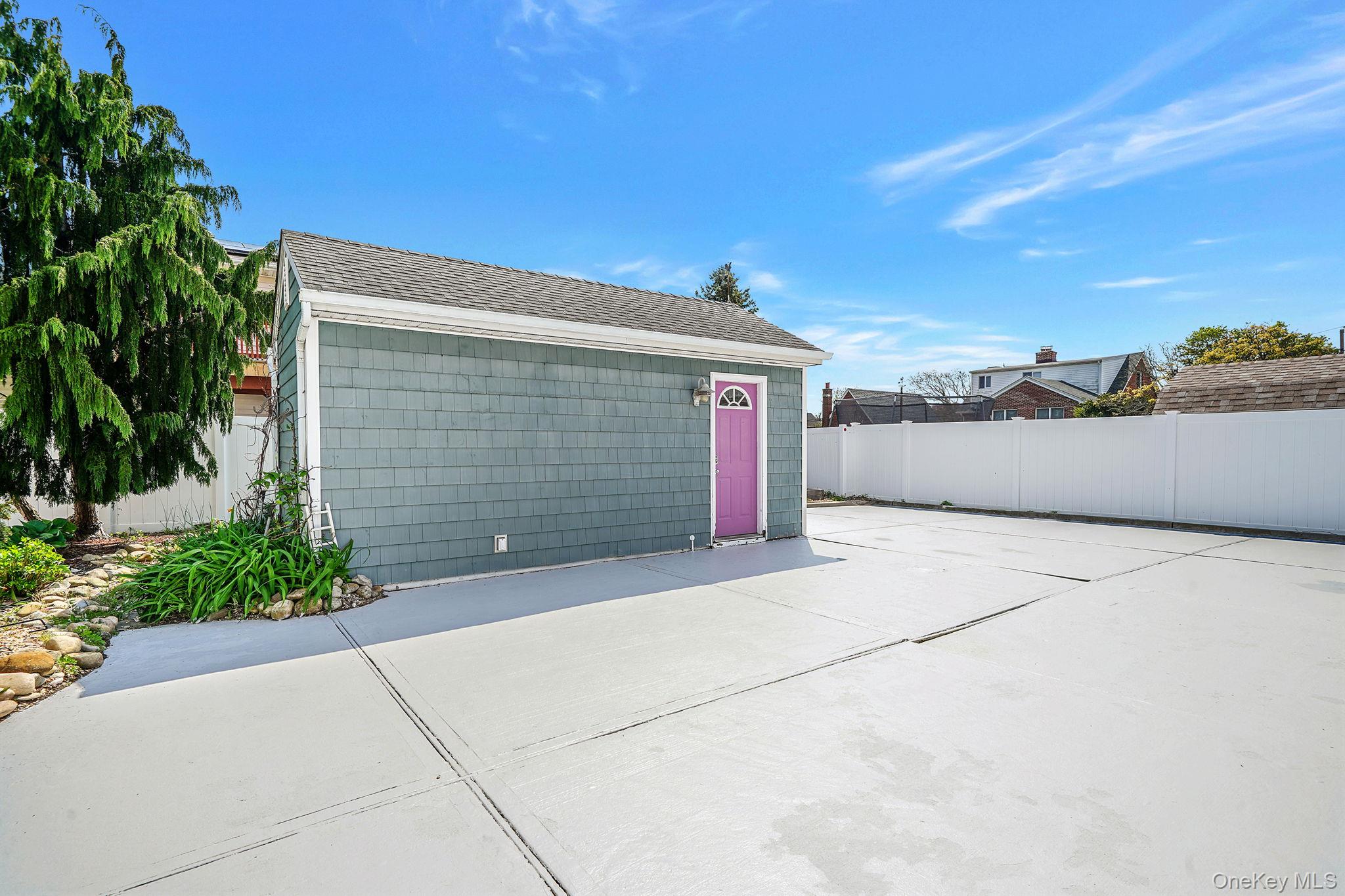 7 Grandview Drive, Shirley, NY 11967