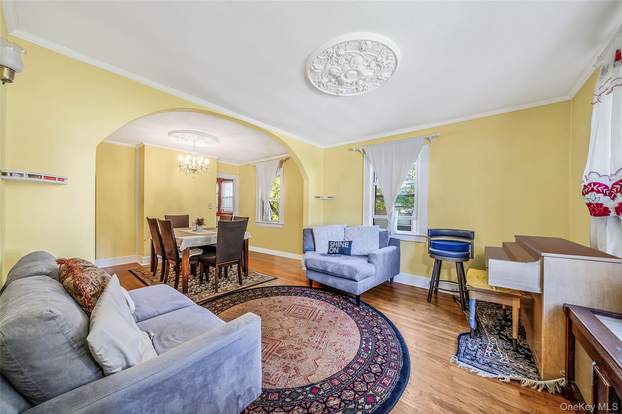 128 Winding Street, Huntington Station, NY 11746