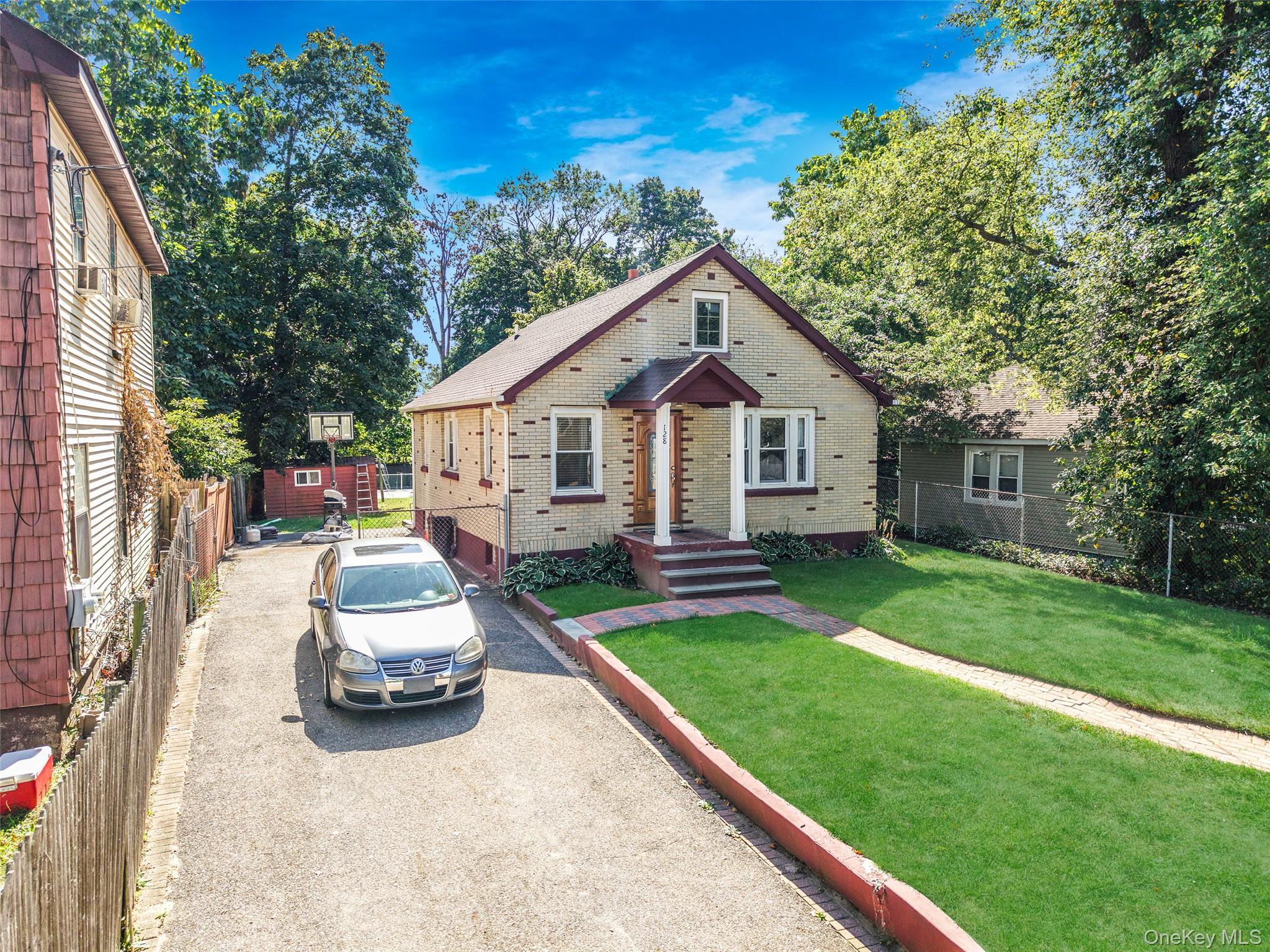 128 Winding Street, Huntington Station, NY 11746