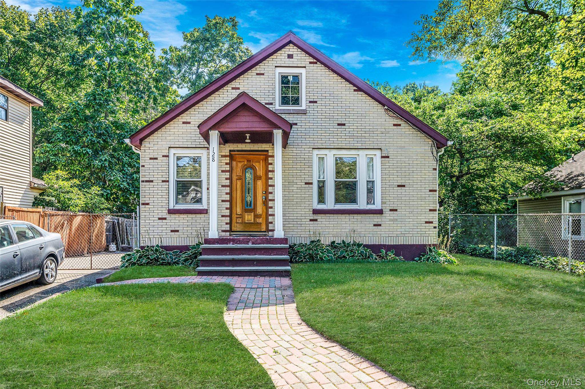 128 Winding Street, Huntington Station, NY 11746