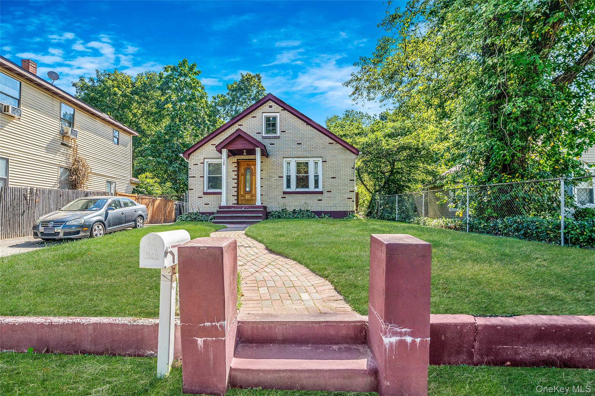 128 Winding Street, Huntington Station, NY 11746