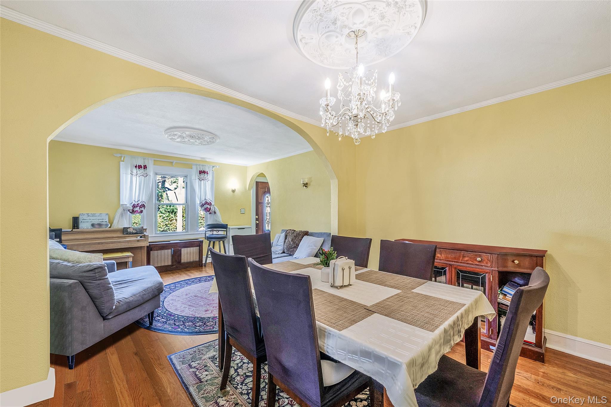 128 Winding Street, Huntington Station, NY 11746