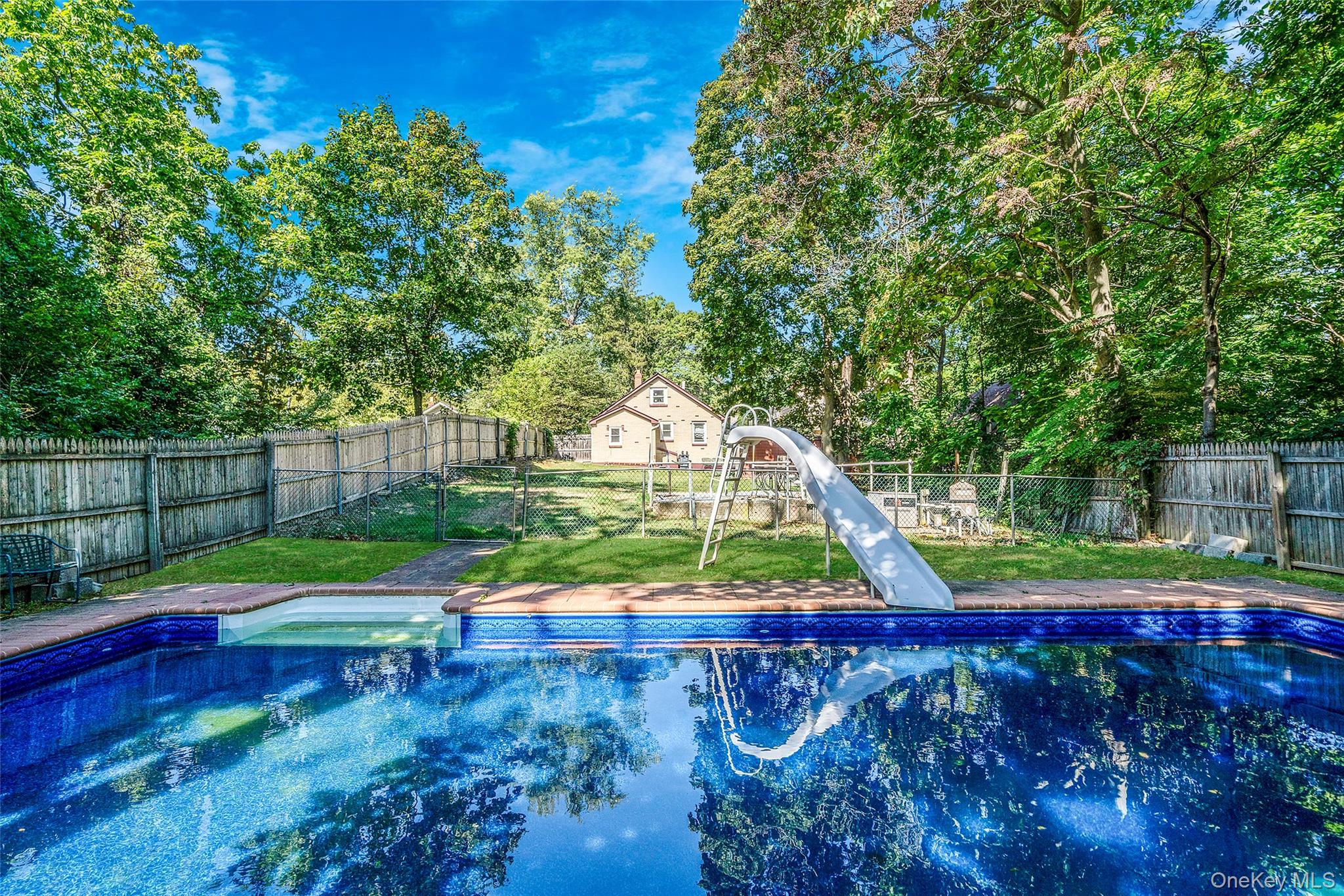 128 Winding Street, Huntington Station, NY 11746