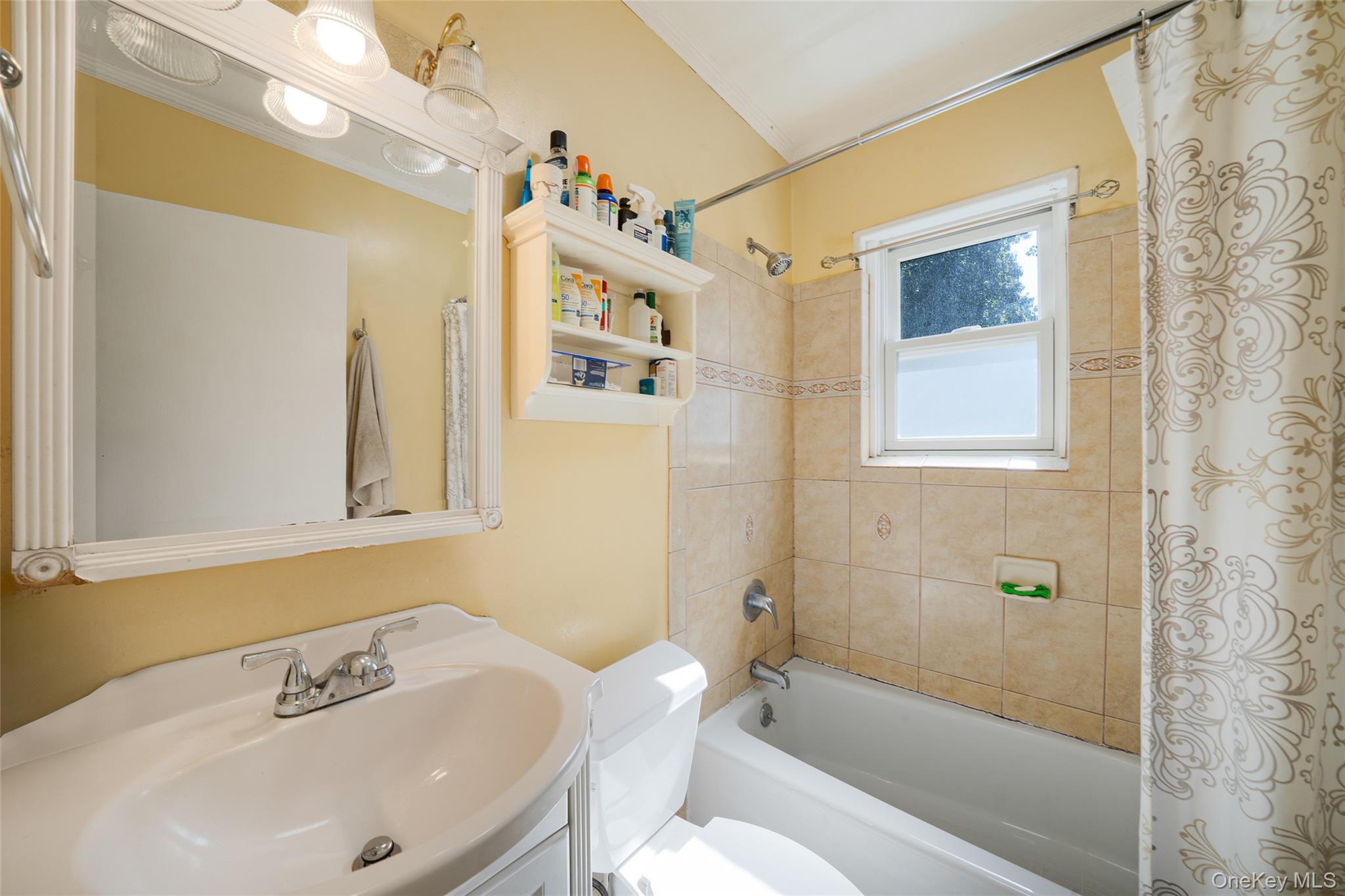 128 Winding Street, Huntington Station, NY 11746