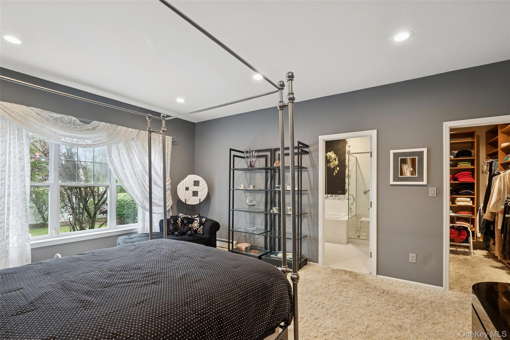 103 Rivendell Court, Melville, NY 11747