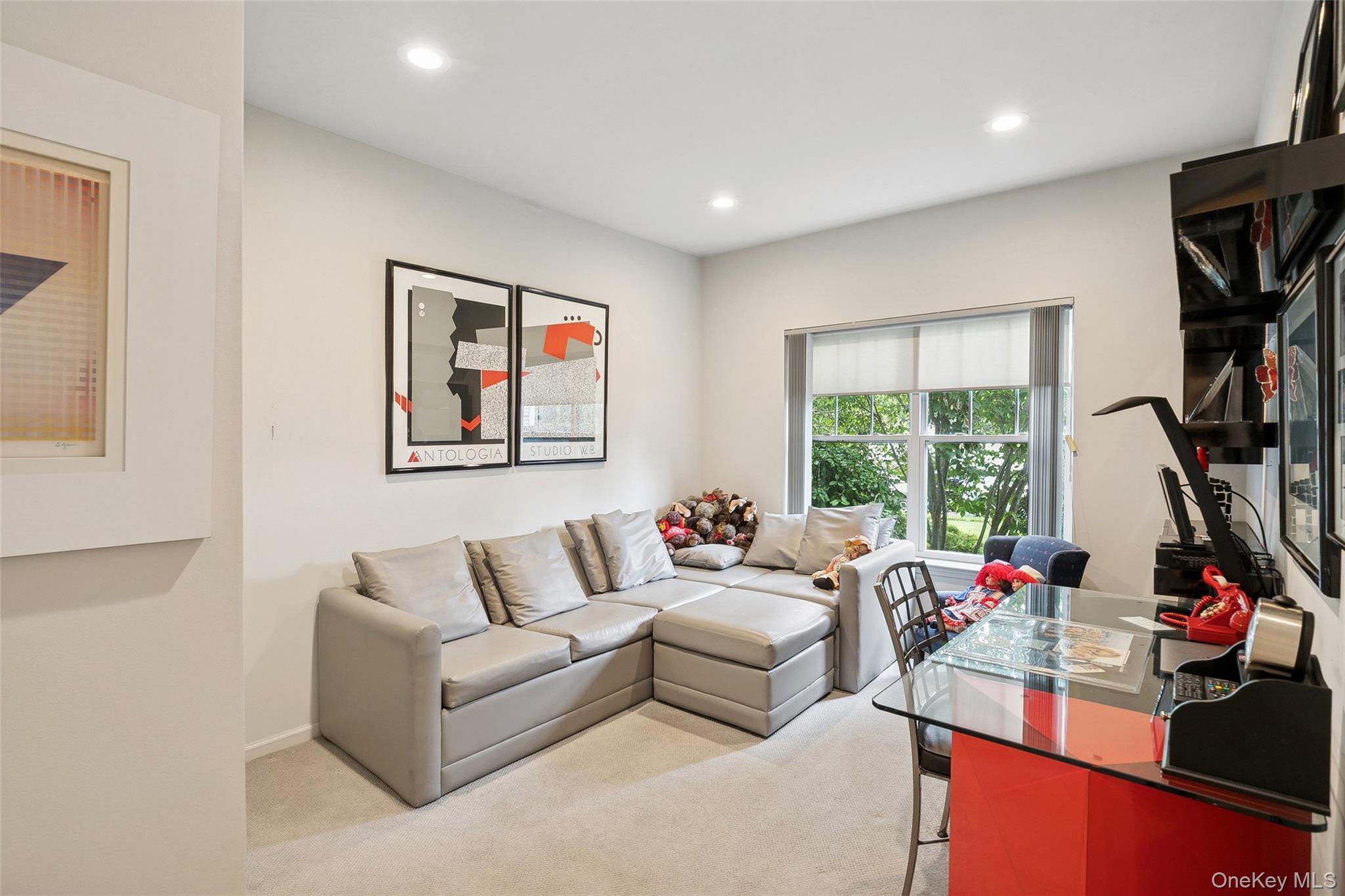 103 Rivendell Court, Melville, NY 11747