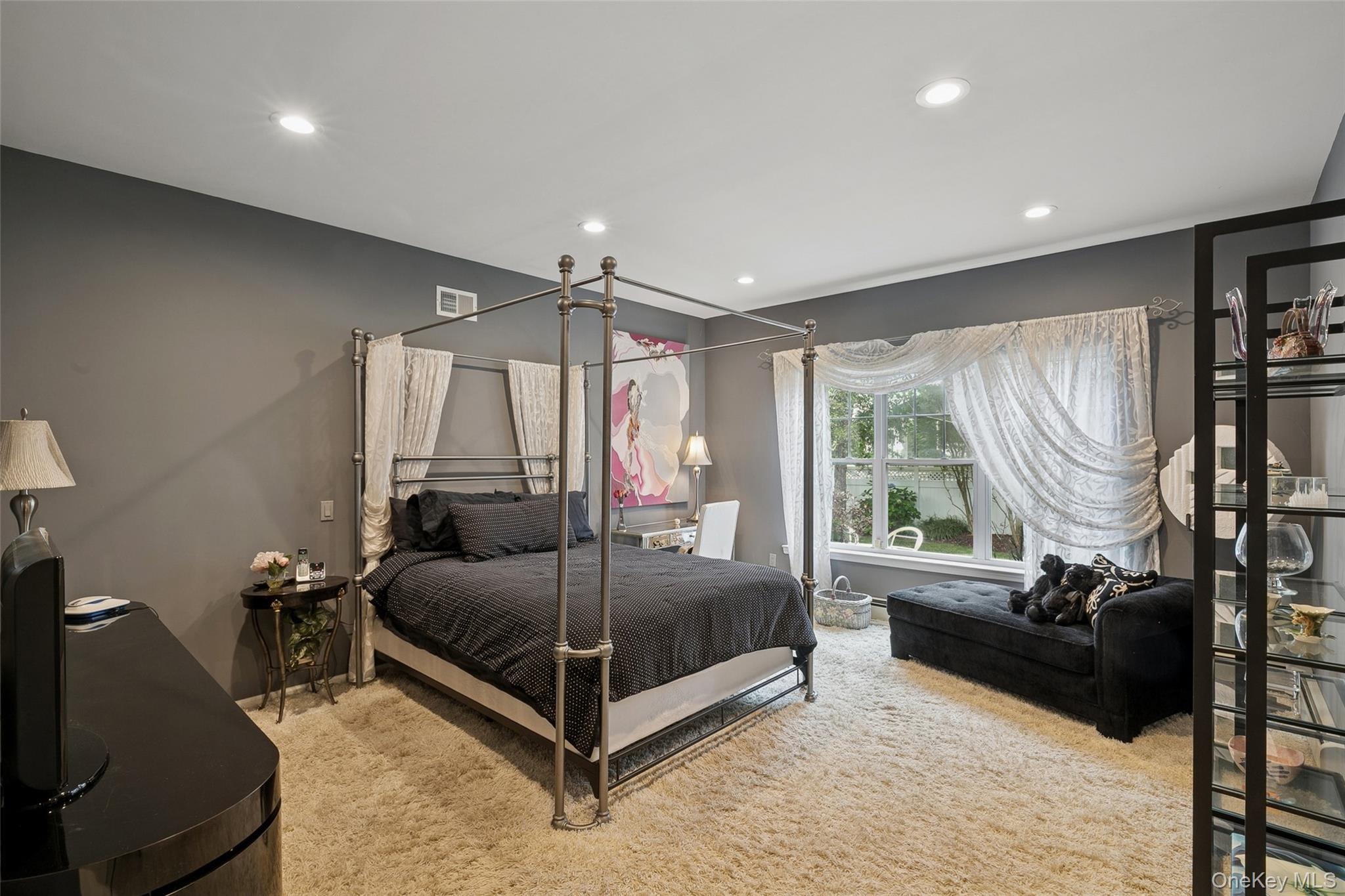 103 Rivendell Court, Melville, NY 11747