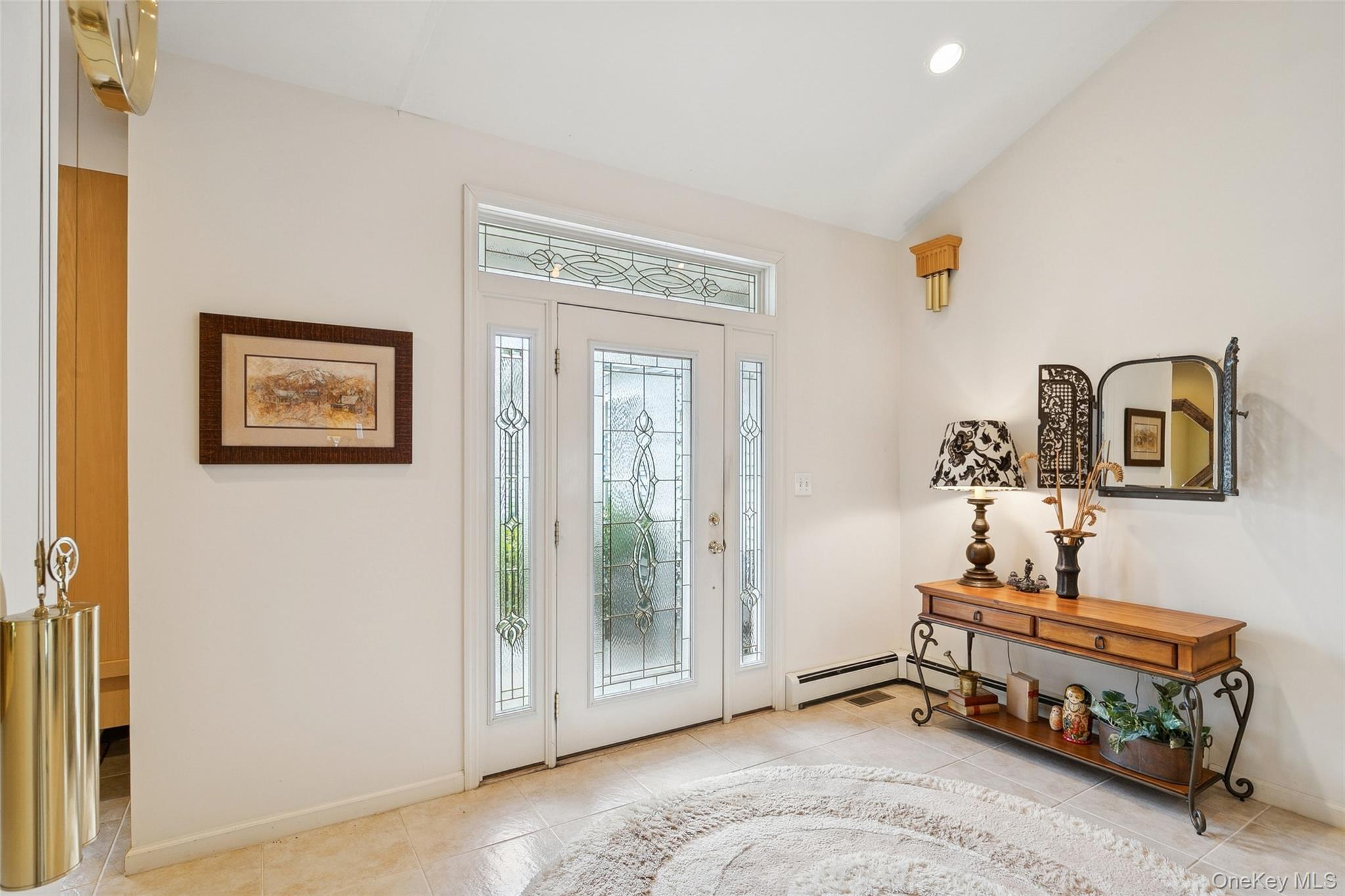 103 Rivendell Court, Melville, NY 11747