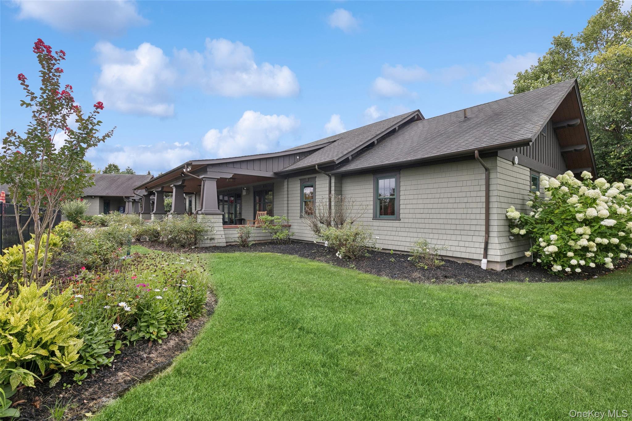 103 Rivendell Court, Melville, NY 11747