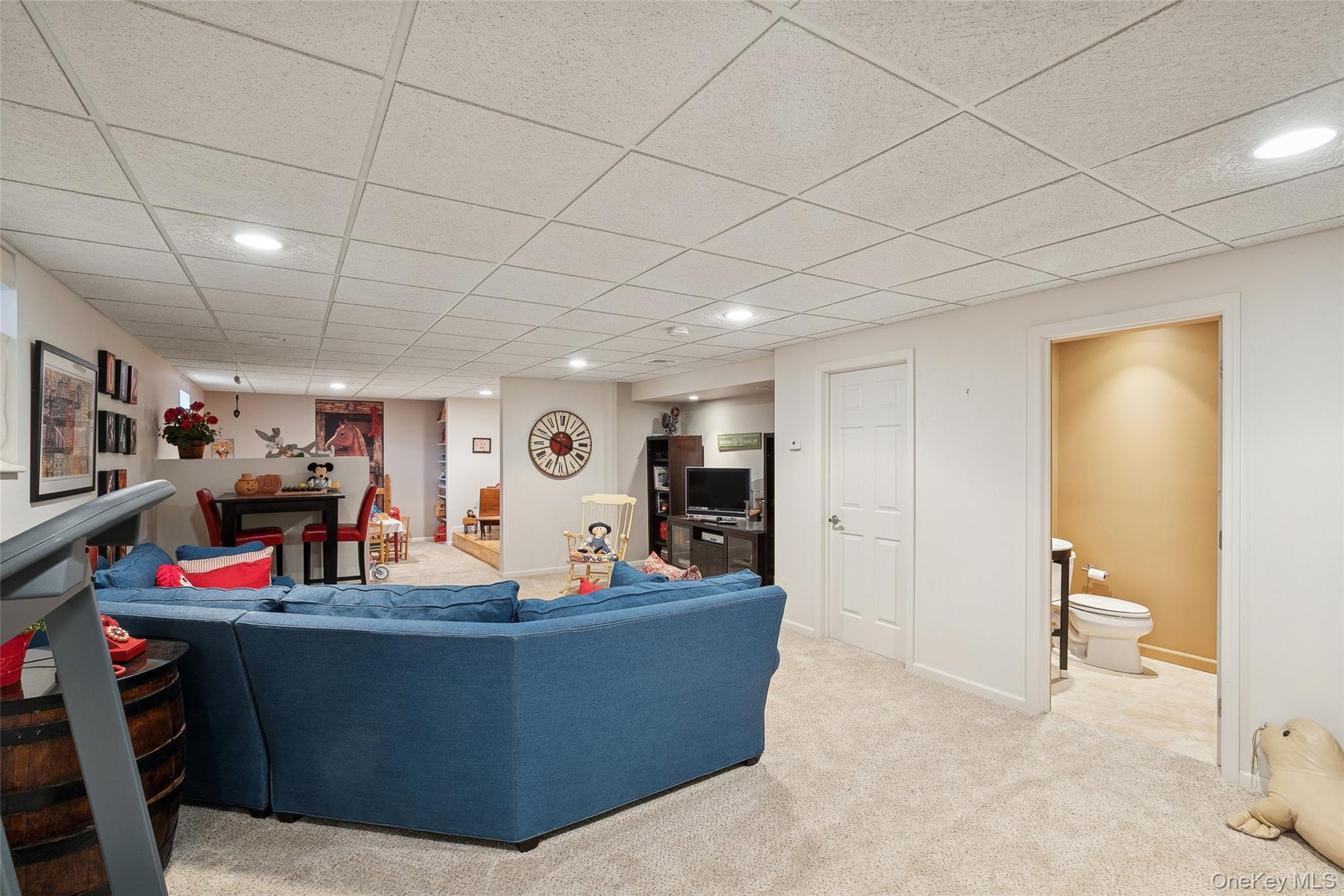 103 Rivendell Court, Melville, NY 11747