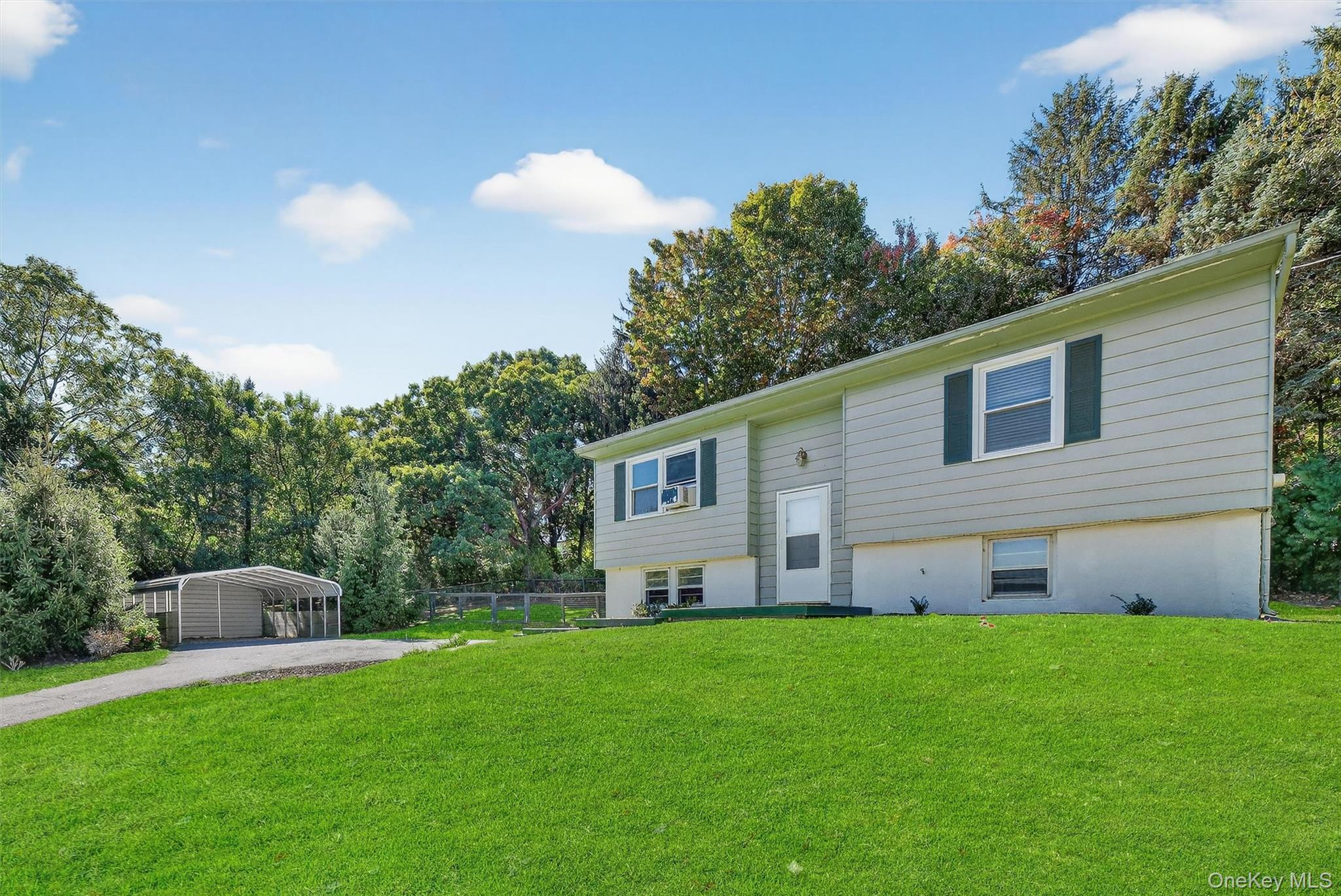 144 Stagecoach Pass, Stormville, NY 12582