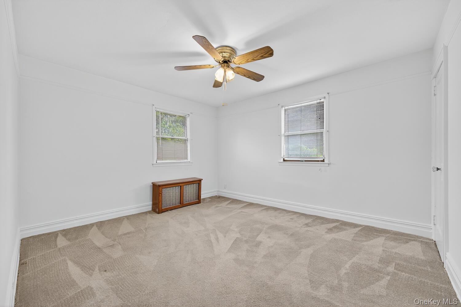 17 Park Avenue # 2nd Floor, Oyster Bay, NY 11771