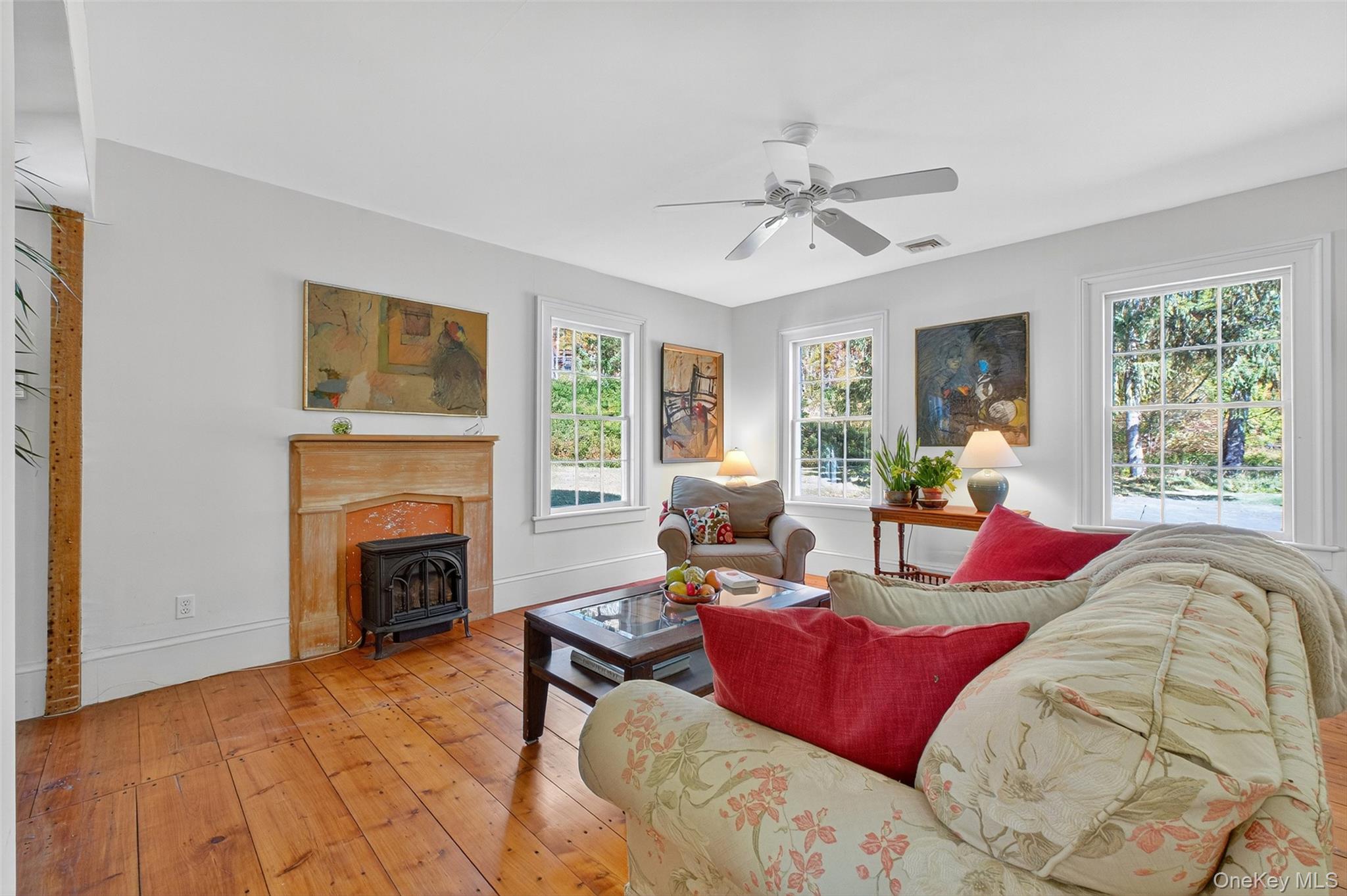 55 Lennox Avenue, Hurley, NY 12433