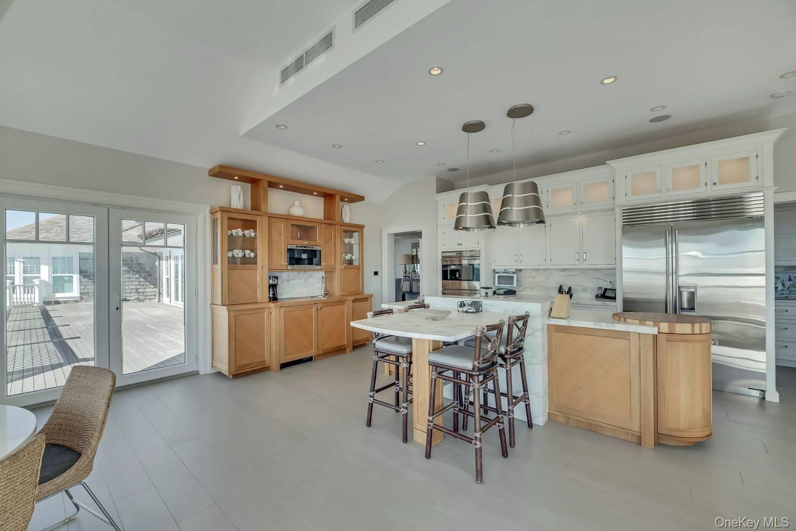 19 Dune Road Road, East Quogue, NY 11942