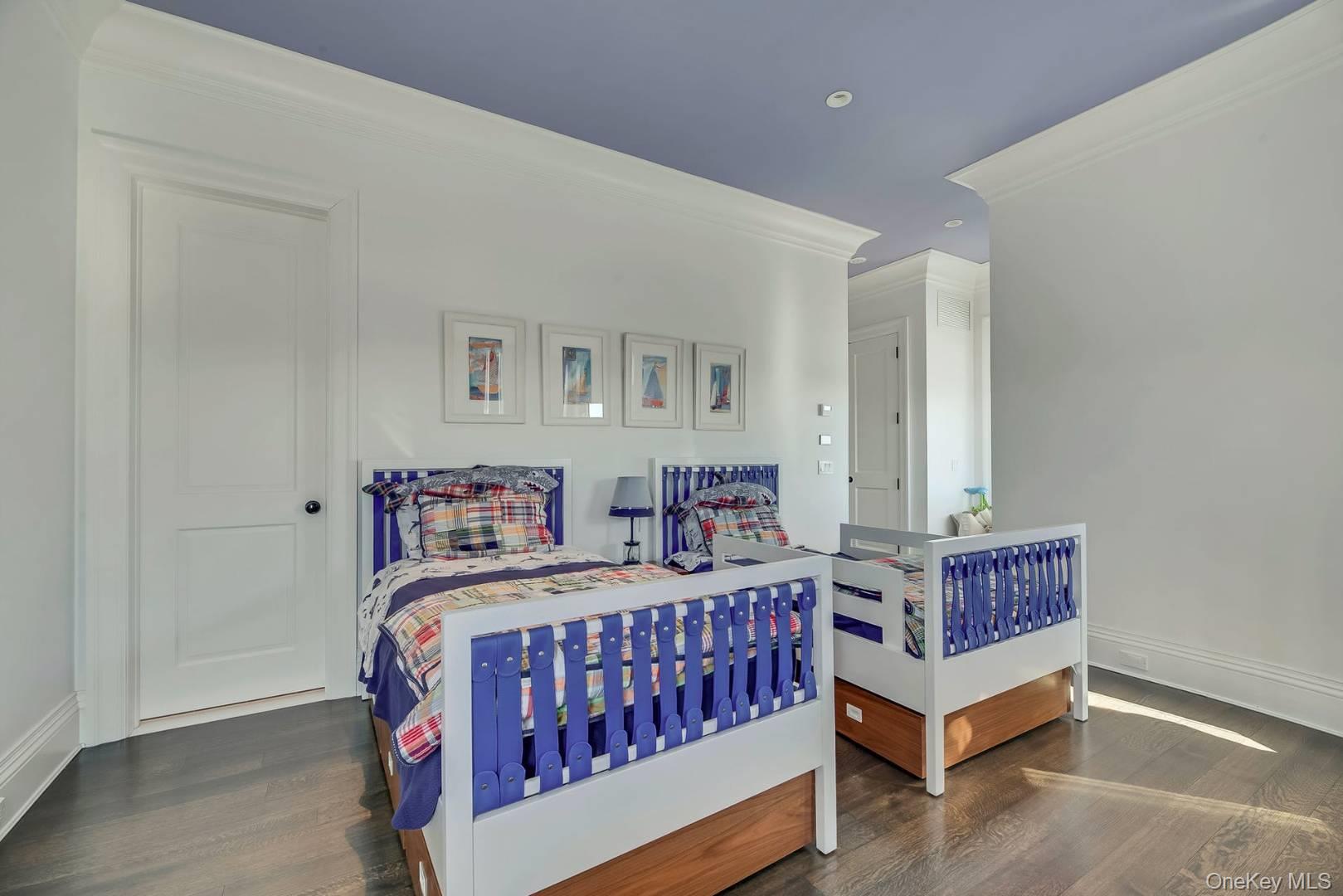 19 Dune Road Road, East Quogue, NY 11942