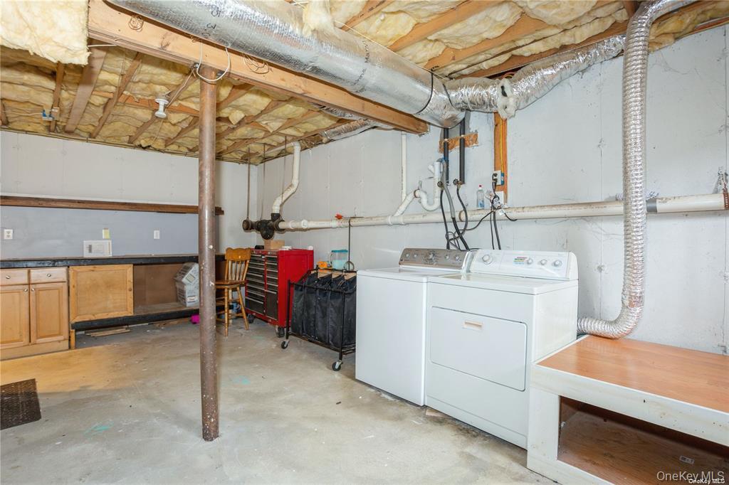 11 The Green, Shirley, NY 11967