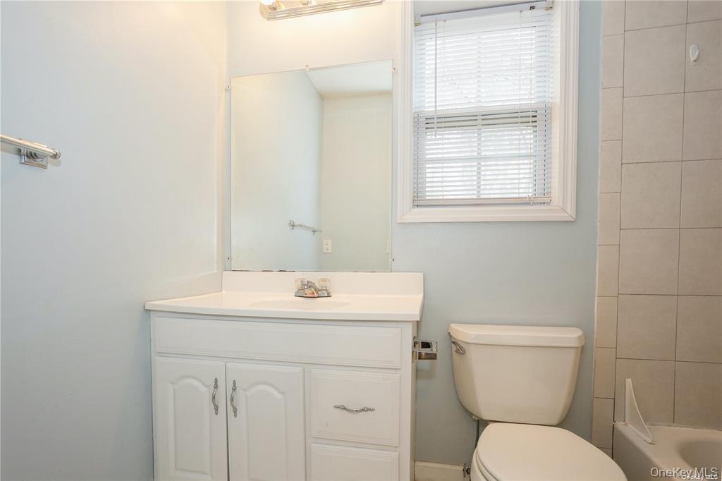 11 The Green, Shirley, NY 11967