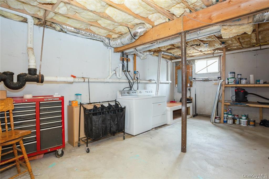 11 The Green, Shirley, NY 11967