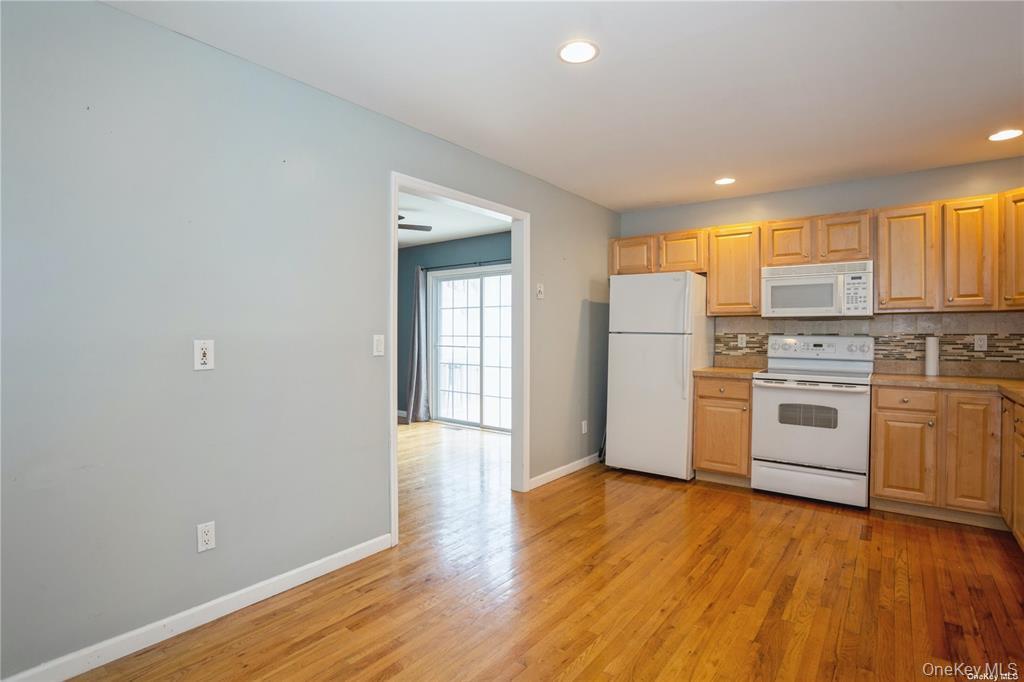 11 The Green, Shirley, NY 11967