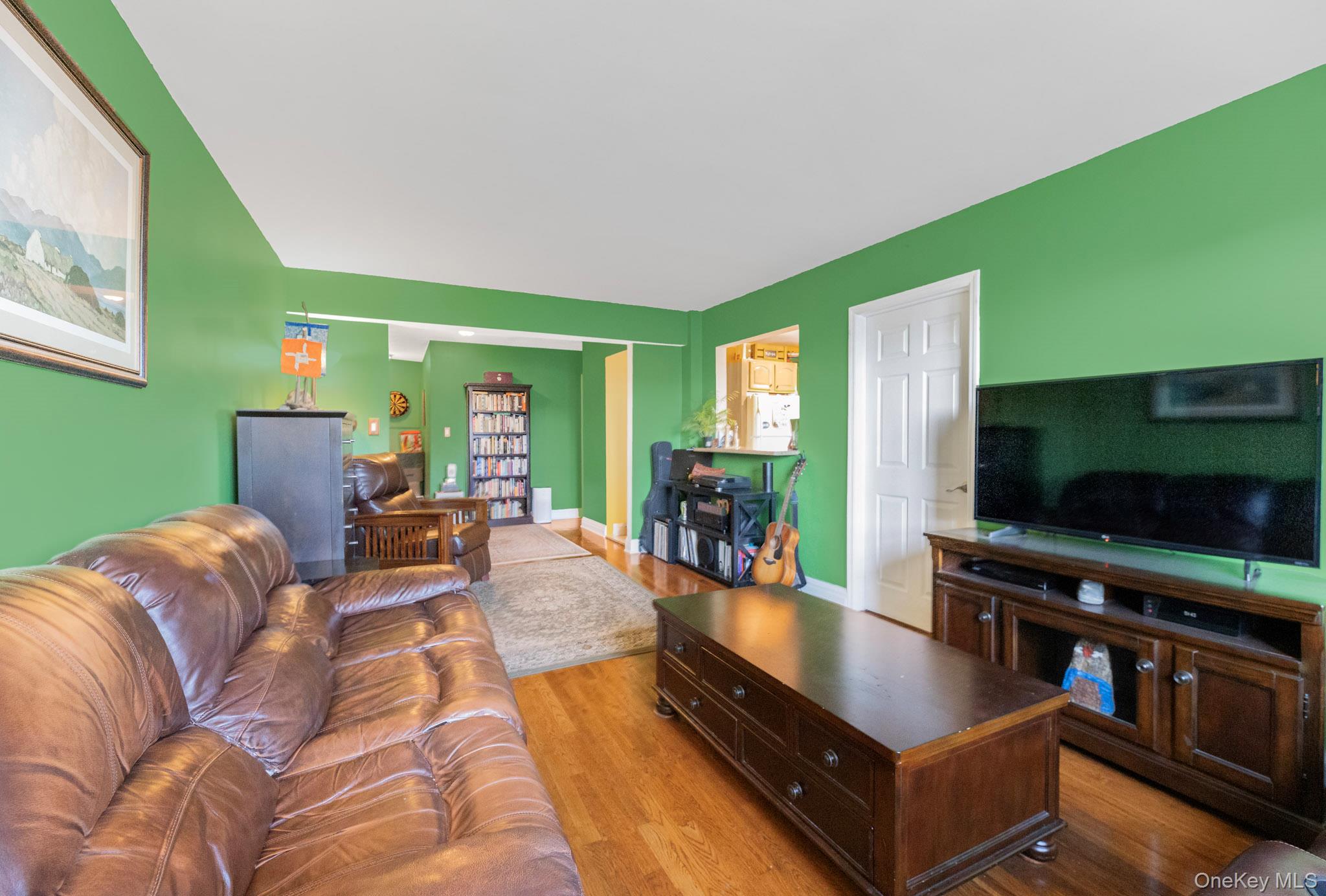 4320 Van Cortlandt Park E # 3S, Bronx, NY 10470