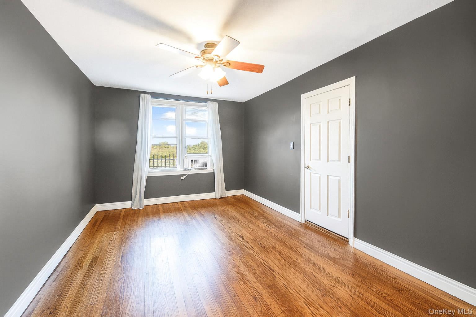 4320 Van Cortlandt Park E # 3S, Bronx, NY 10470